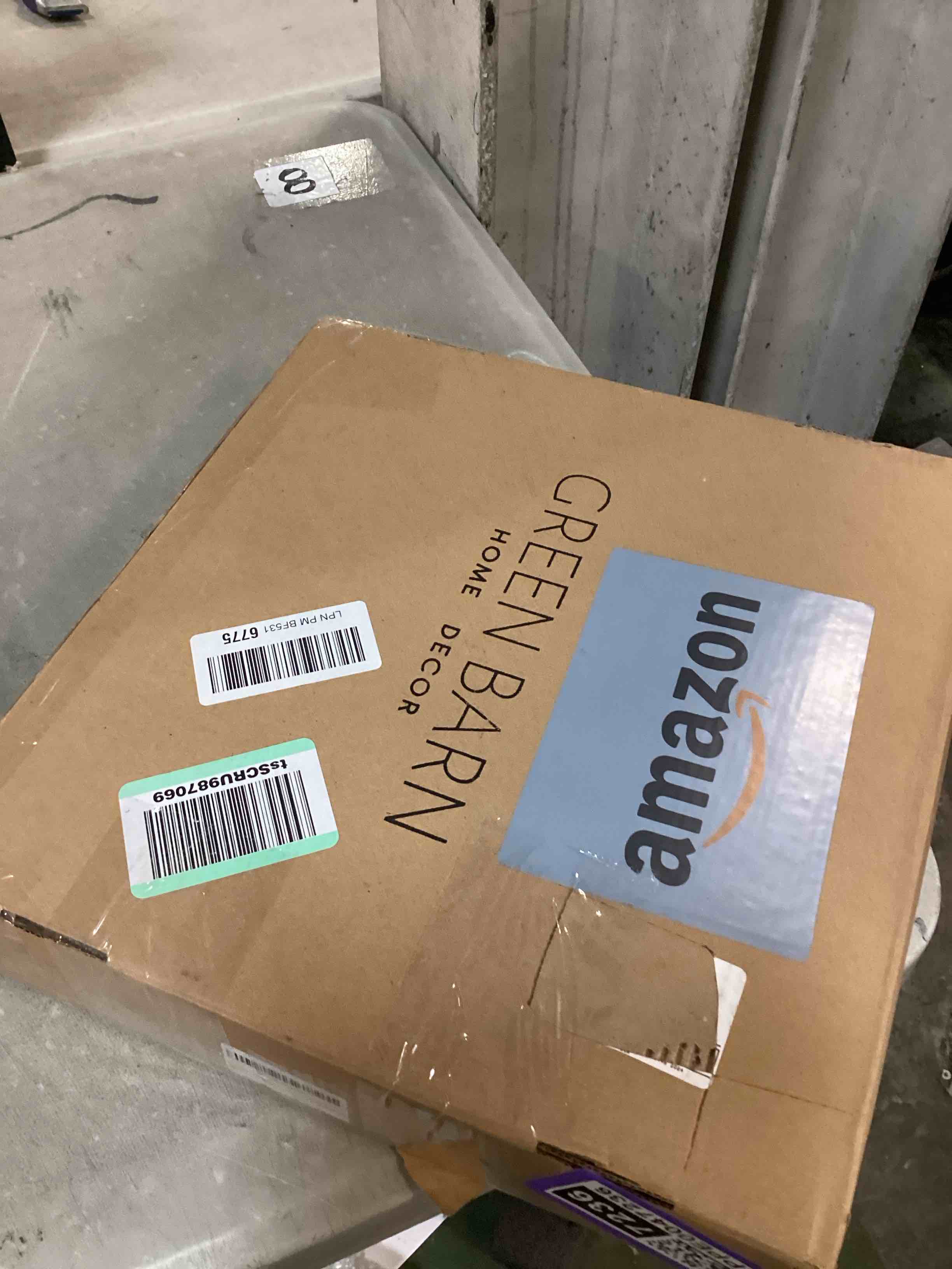 https://s3.amazonaws.com/lotting-images-prod/bidfta/PPE0047236_1723825853311.jpeg