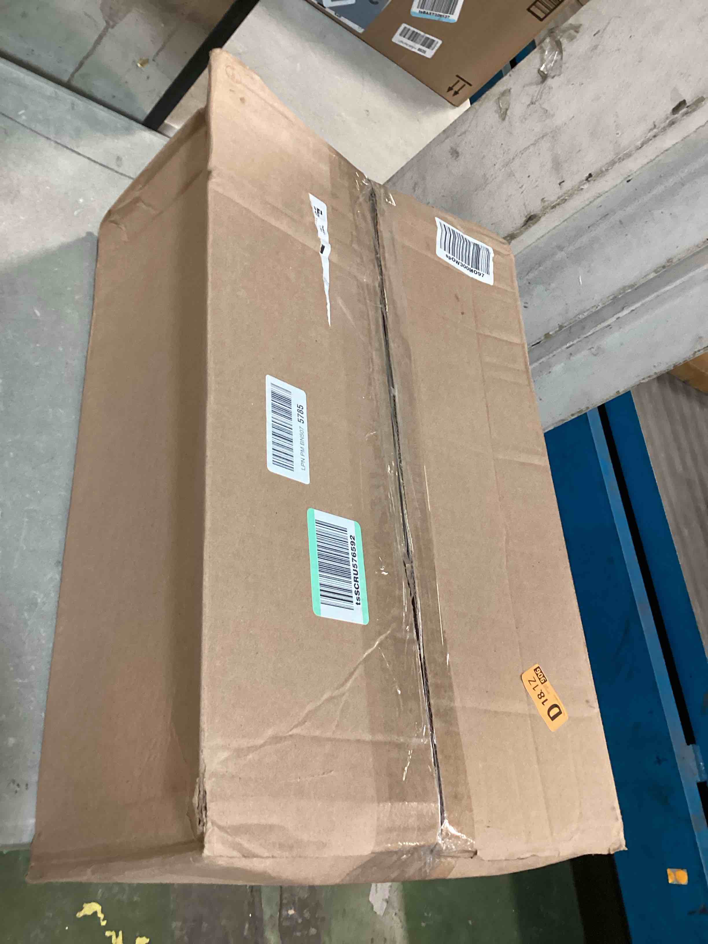 https://s3.amazonaws.com/lotting-images-prod/bidfta/PPE0047277_1723821244383.jpeg