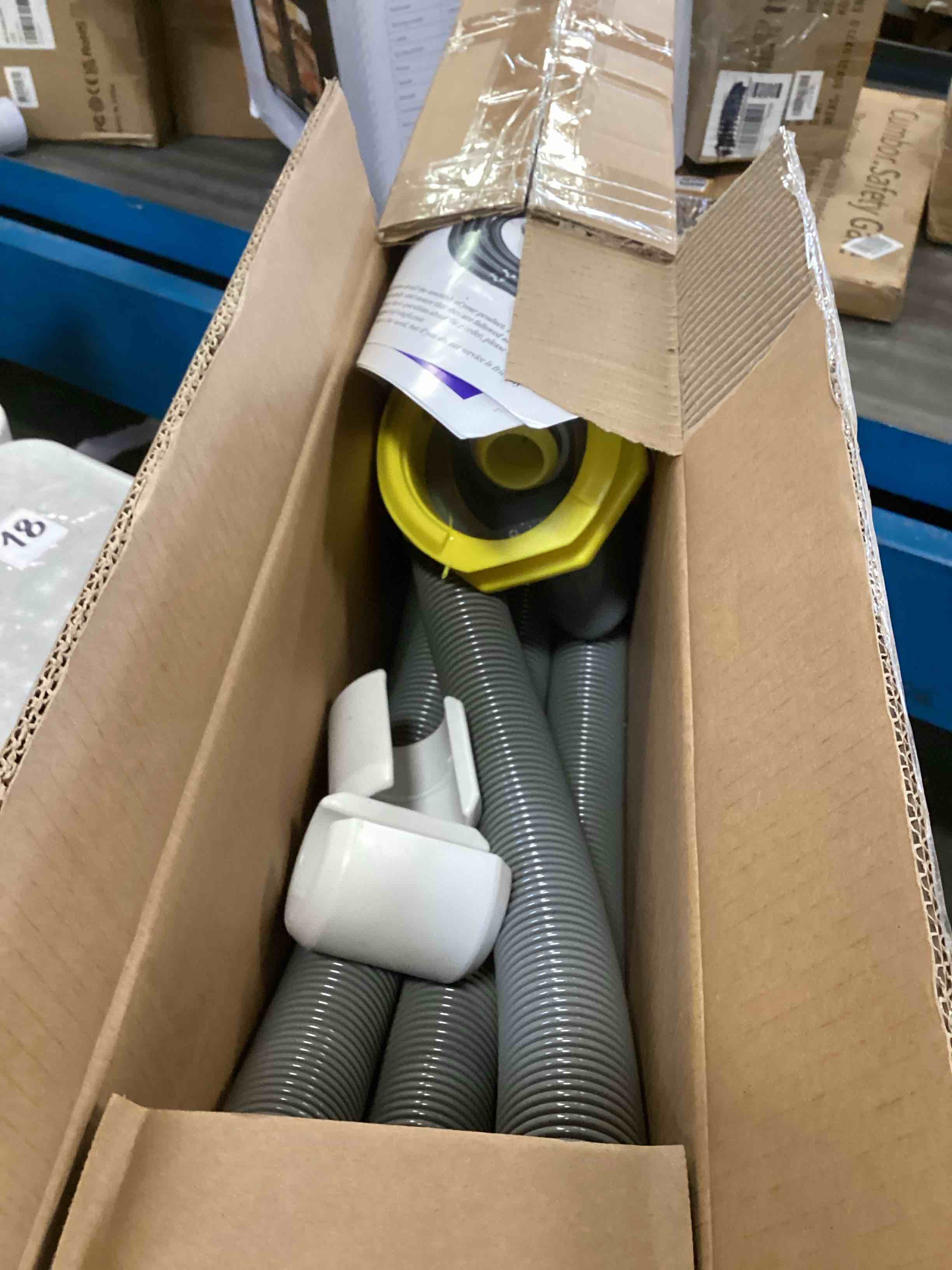 https://s3.amazonaws.com/lotting-images-prod/bidfta/PPE0047681_1723660868384.jpeg