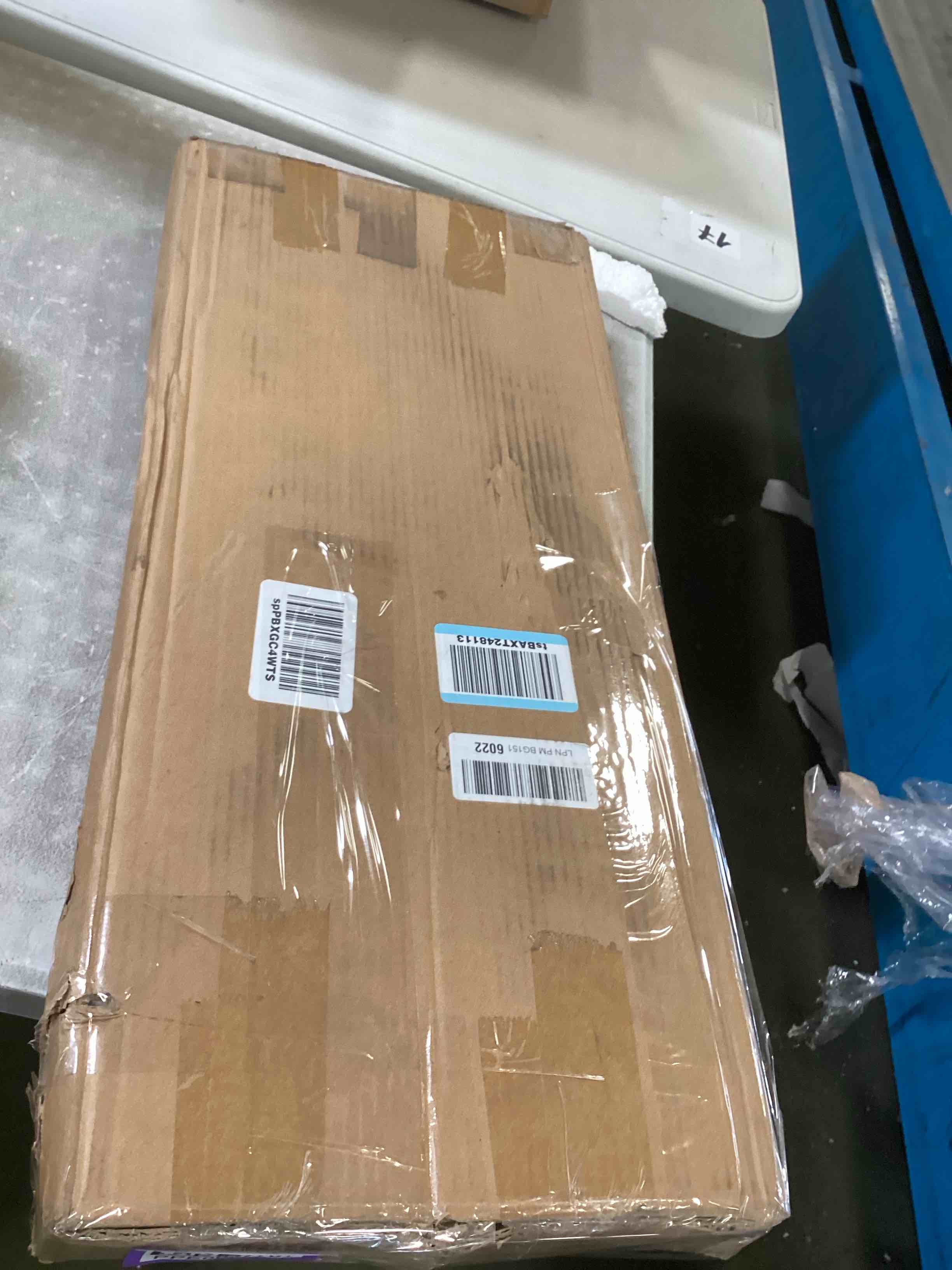 https://s3.amazonaws.com/lotting-images-prod/bidfta/PPE0047701_1723658682021.jpeg