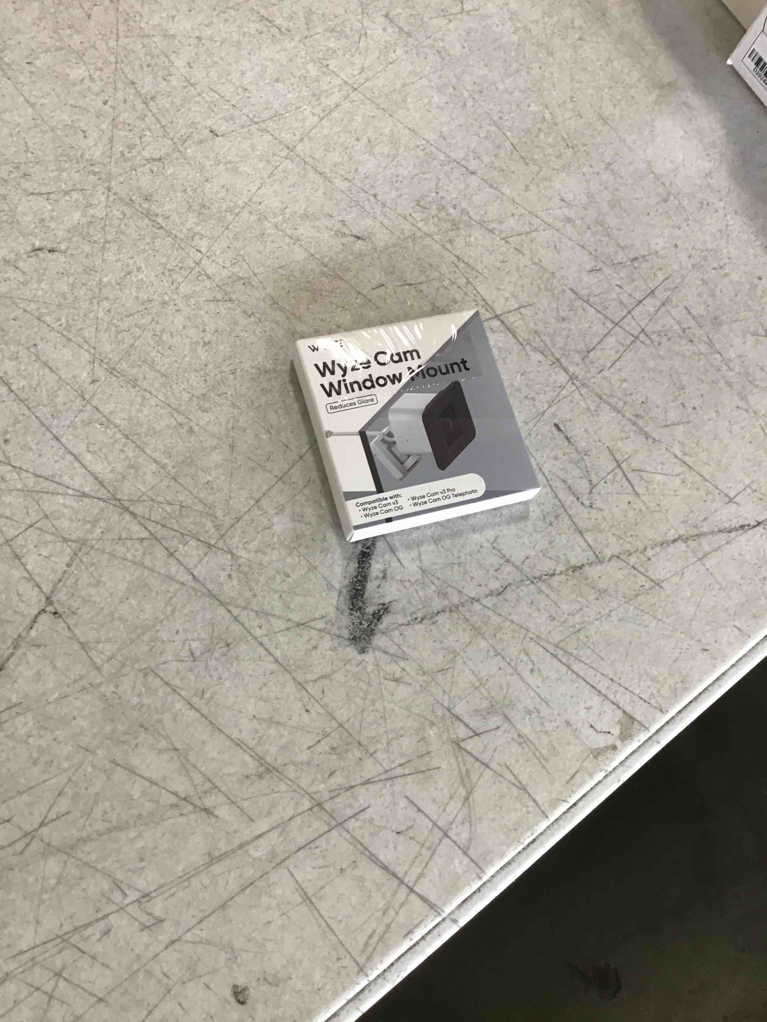 https://s3.amazonaws.com/lotting-images-prod/bidfta/PPE0051600_1723125428367.jpeg