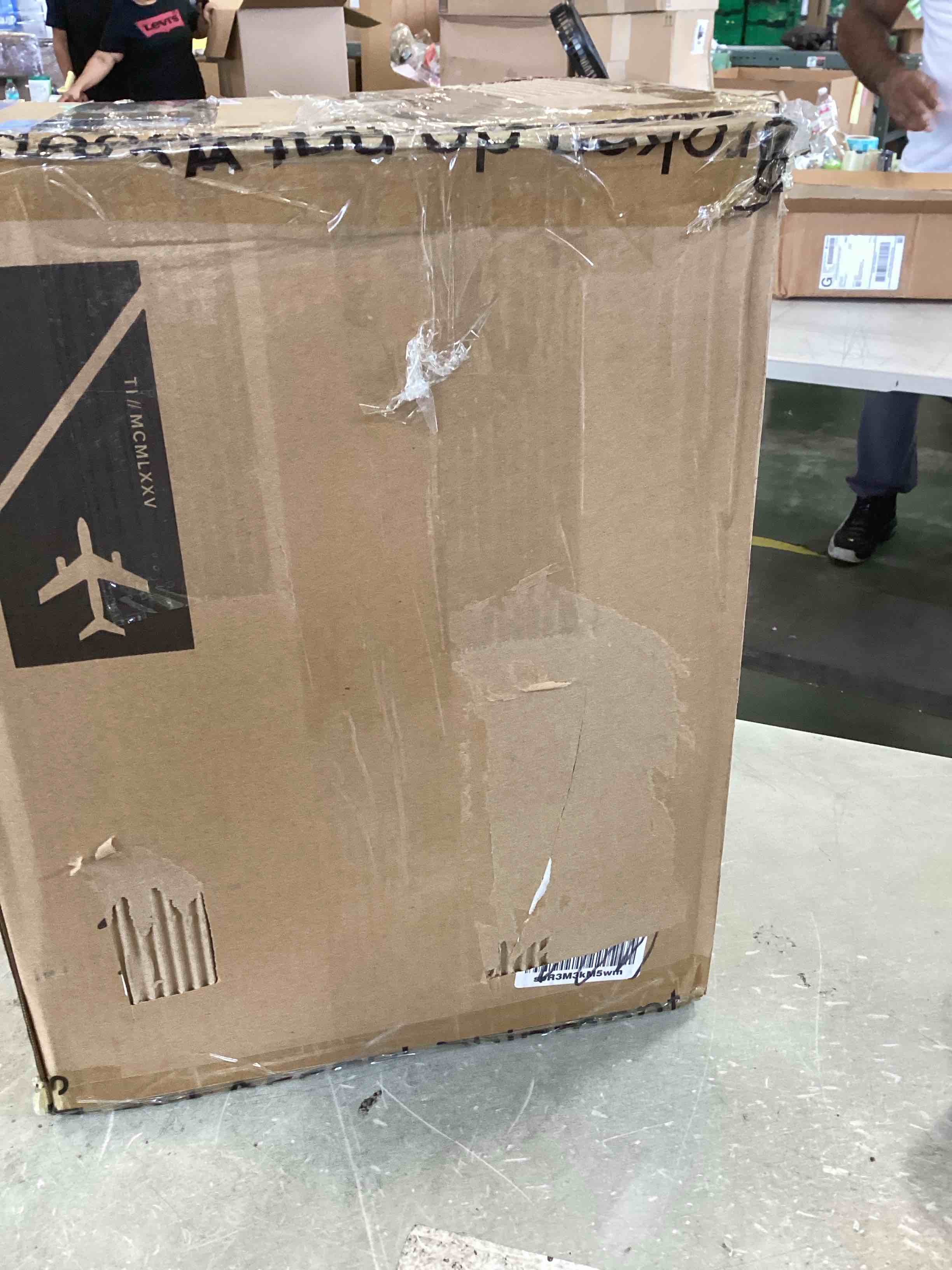https://s3.amazonaws.com/lotting-images-prod/bidfta/PPE0052697_1723138167435.jpeg