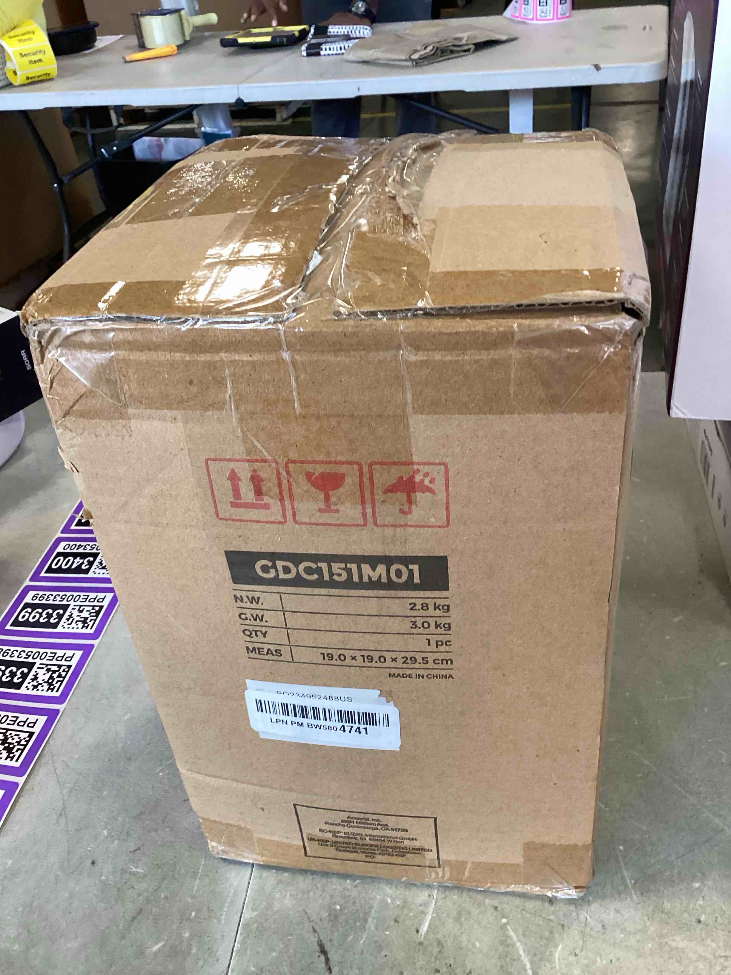 https://s3.amazonaws.com/lotting-images-prod/bidfta/PPE0053395_1723643175731.jpeg