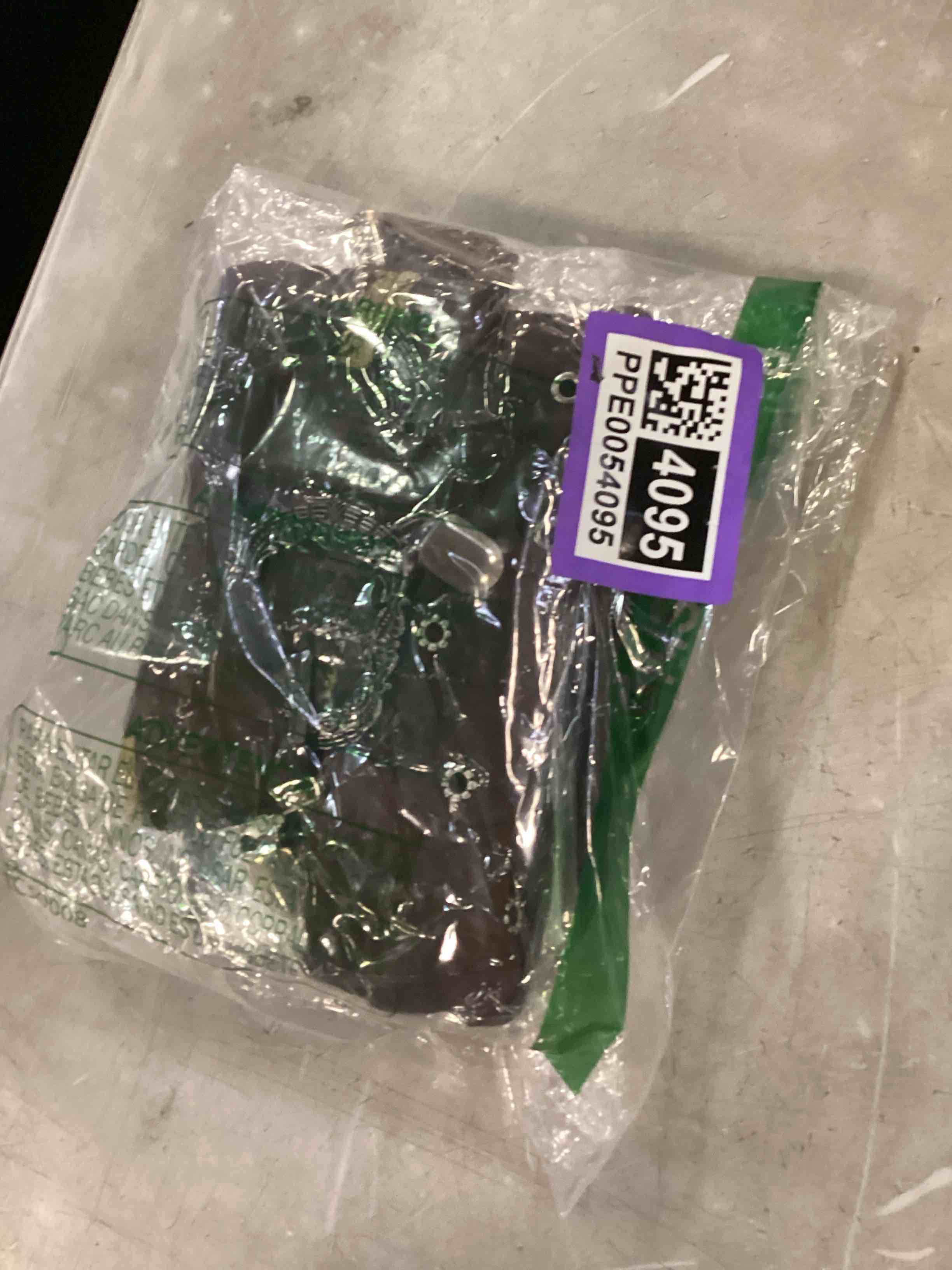 https://s3.amazonaws.com/lotting-images-prod/bidfta/PPE0054095_1729017100438.jpeg