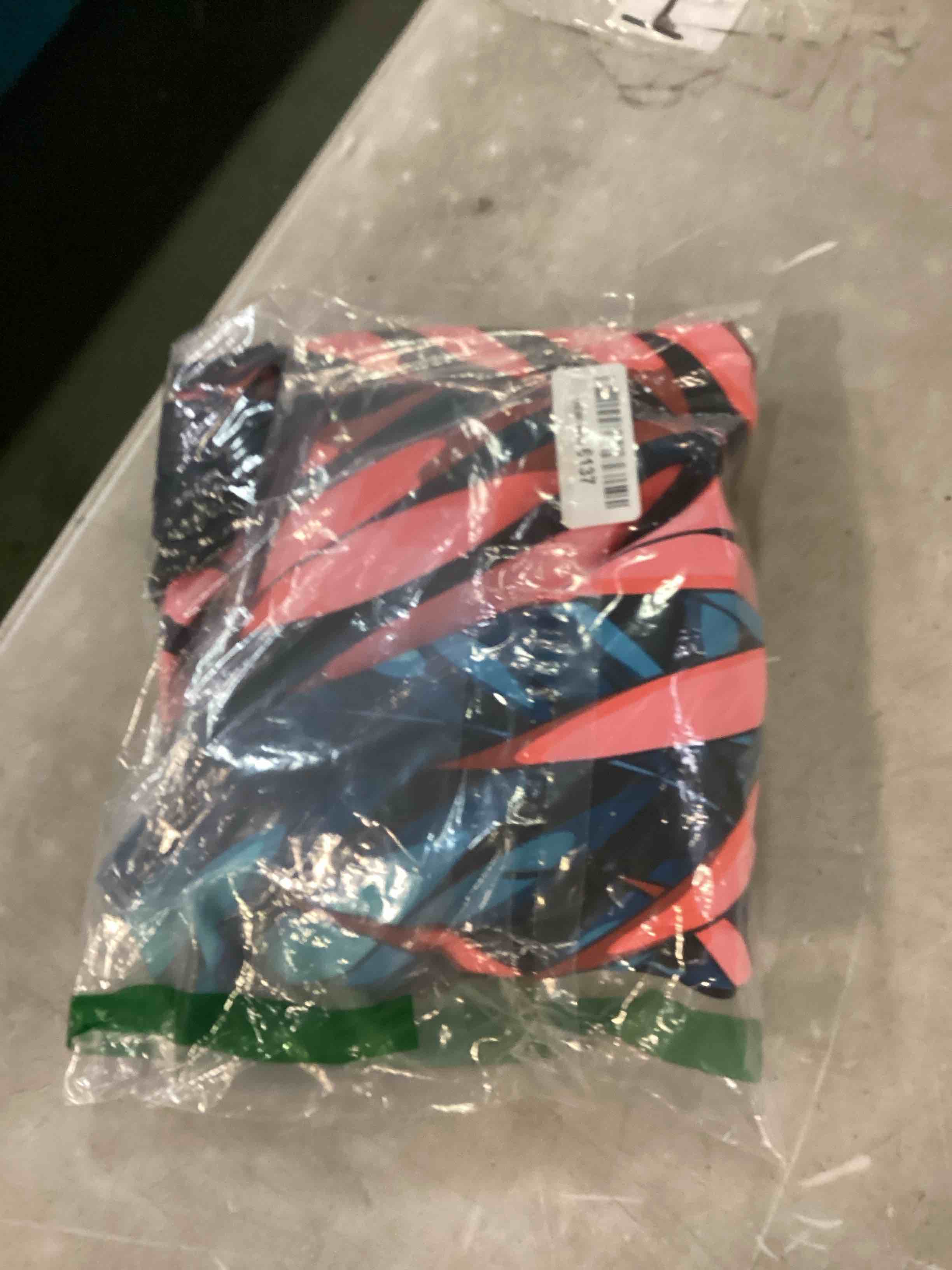 https://s3.amazonaws.com/lotting-images-prod/bidfta/PPE0054173_1729014805113.jpeg