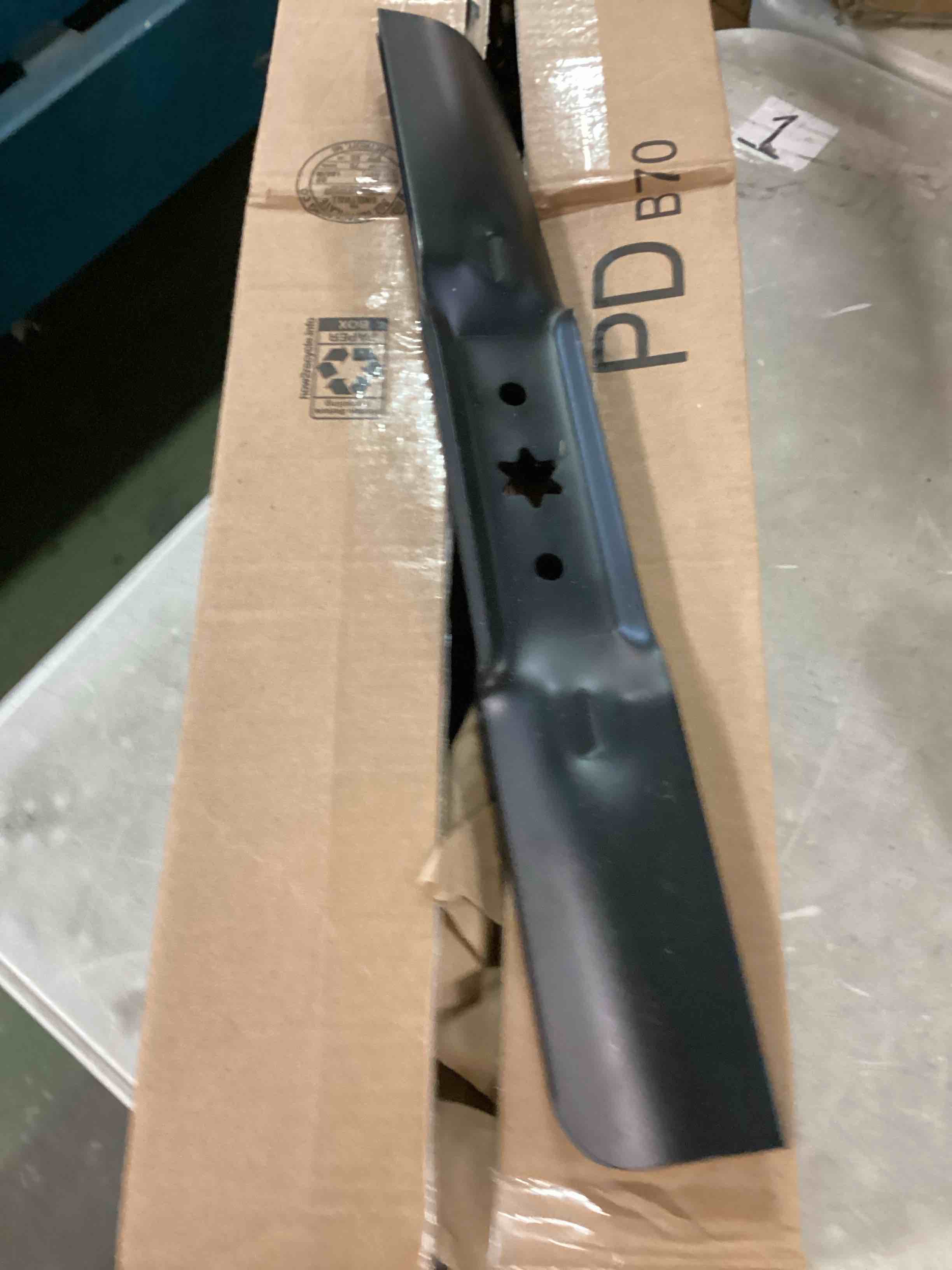 https://s3.amazonaws.com/lotting-images-prod/bidfta/PPE0054215_1729008215344.jpeg