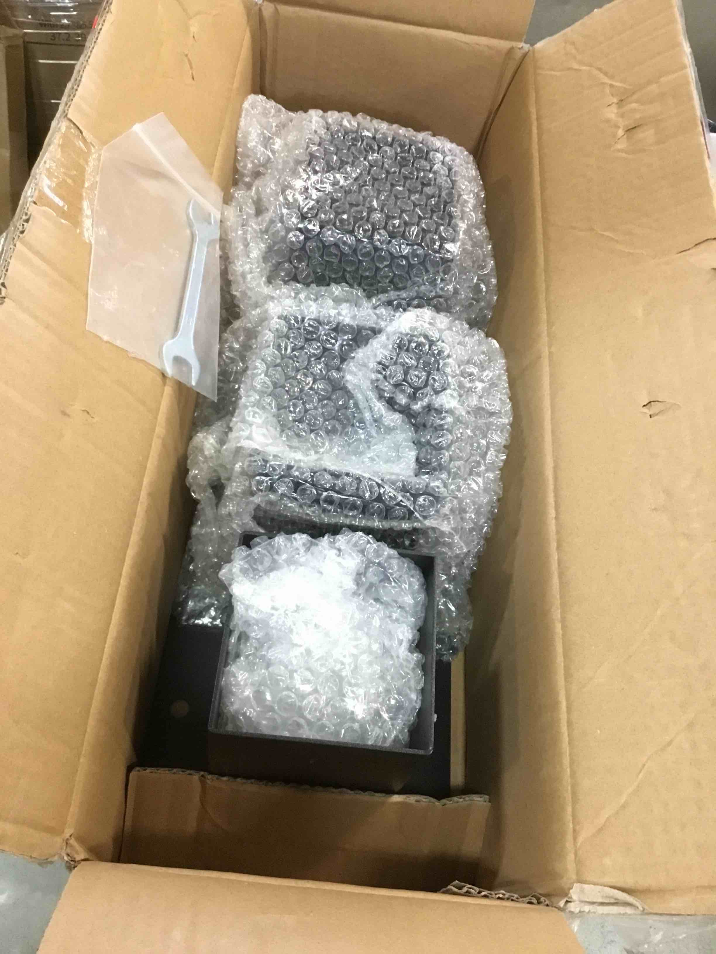 https://s3.amazonaws.com/lotting-images-prod/bidfta/PPE0054976_1724434151423.jpeg