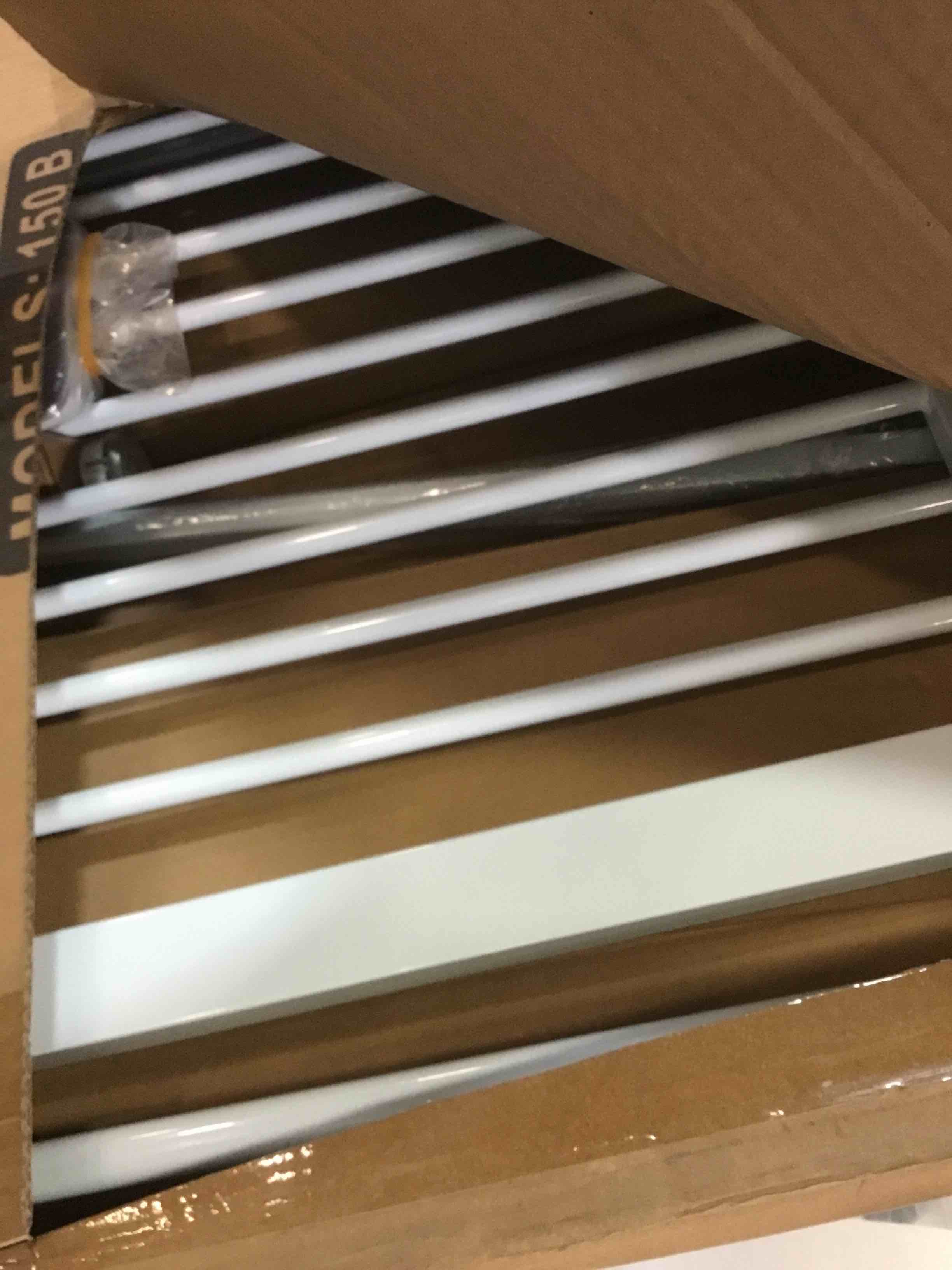 https://s3.amazonaws.com/lotting-images-prod/bidfta/PPE0055384_1724265346460.jpeg