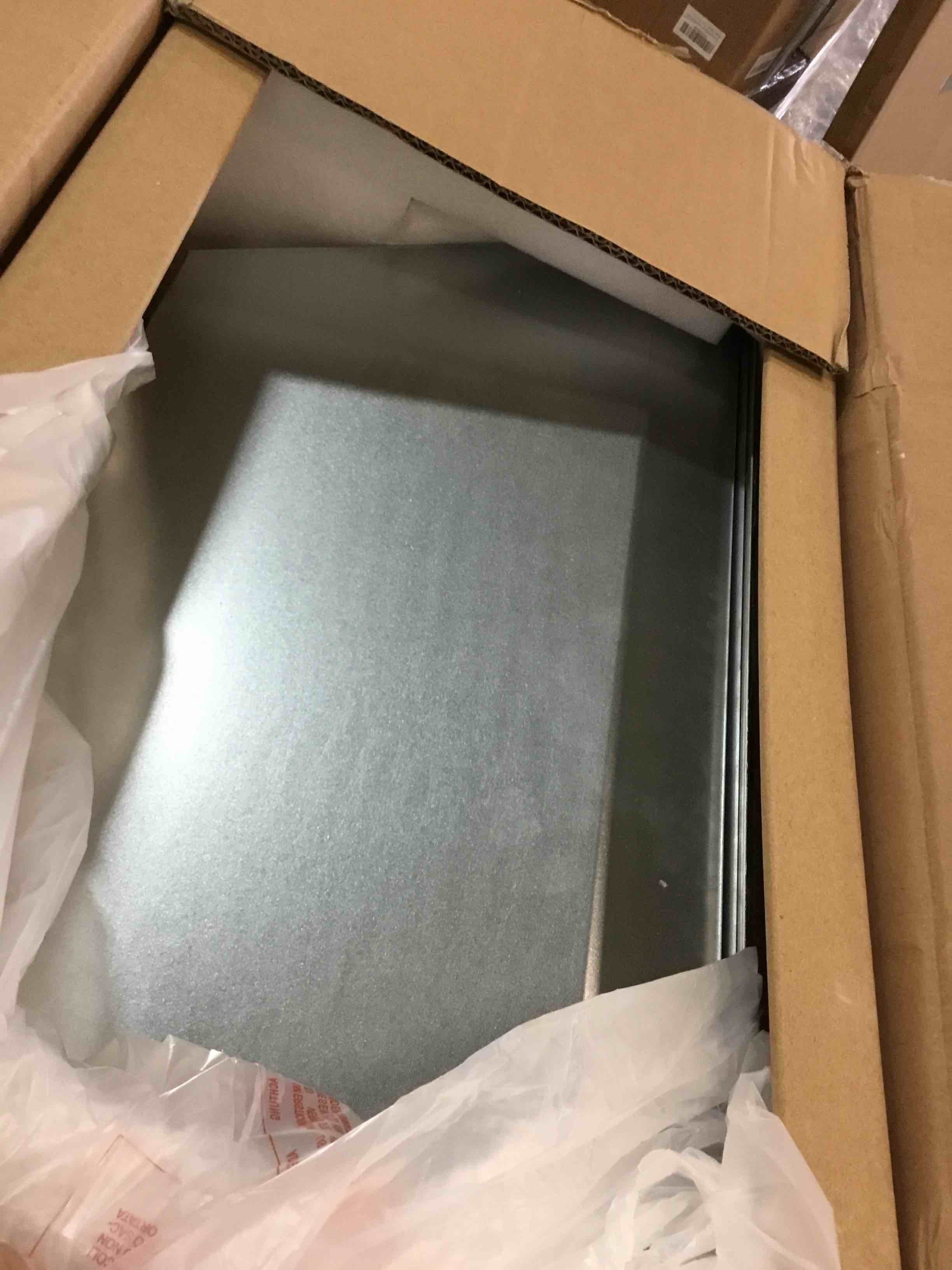 https://s3.amazonaws.com/lotting-images-prod/bidfta/PPE0055535_1724245533042.jpeg