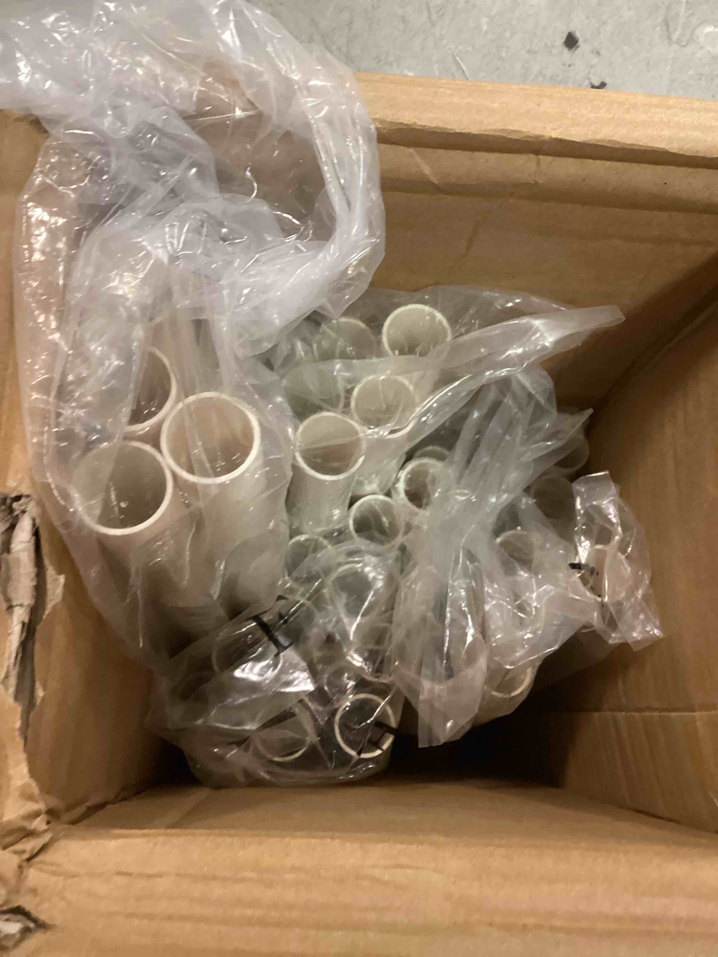 https://s3.amazonaws.com/lotting-images-prod/bidfta/PPE0055961_1723768268321.jpeg