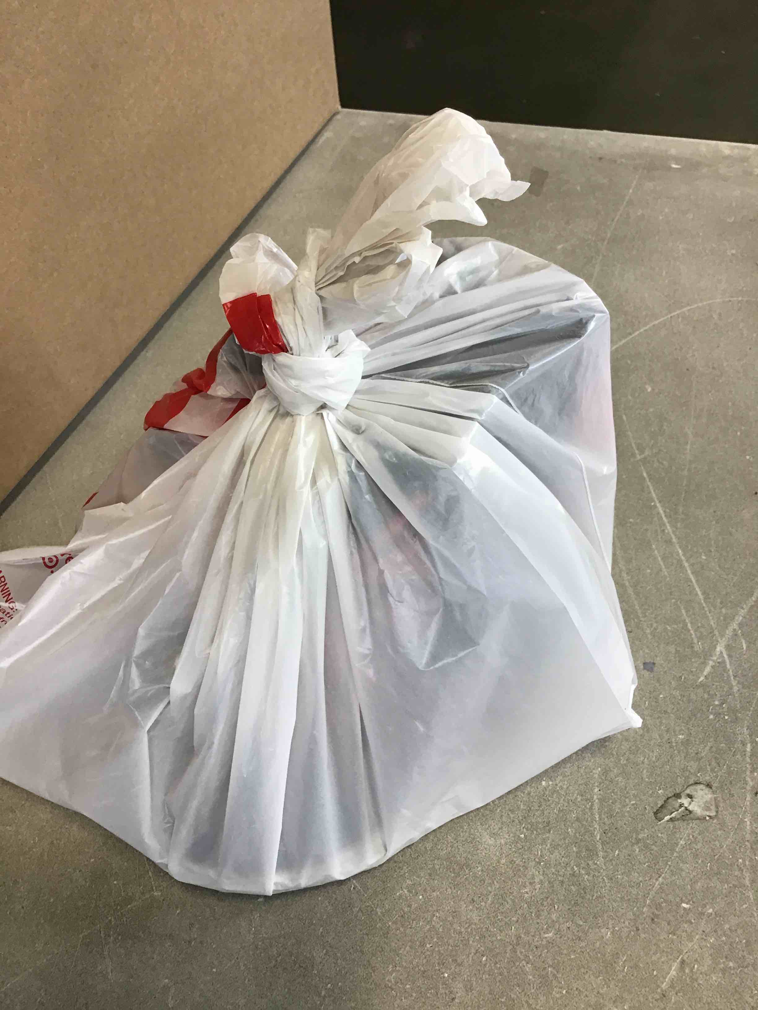 https://s3.amazonaws.com/lotting-images-prod/bidfta/PPE0056558_1723055878610.jpeg