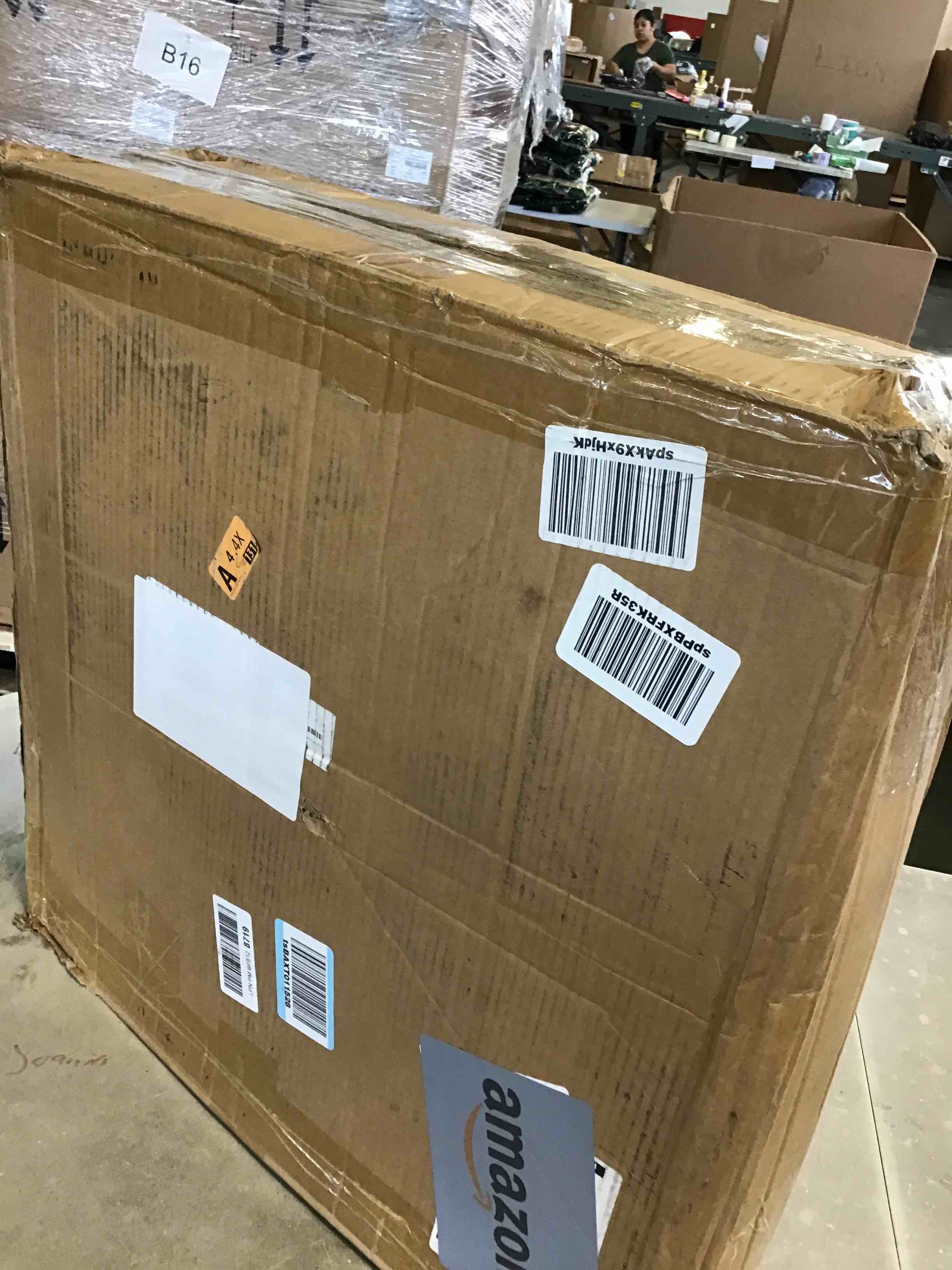 https://s3.amazonaws.com/lotting-images-prod/bidfta/PPE0057130_1723481634898.jpeg