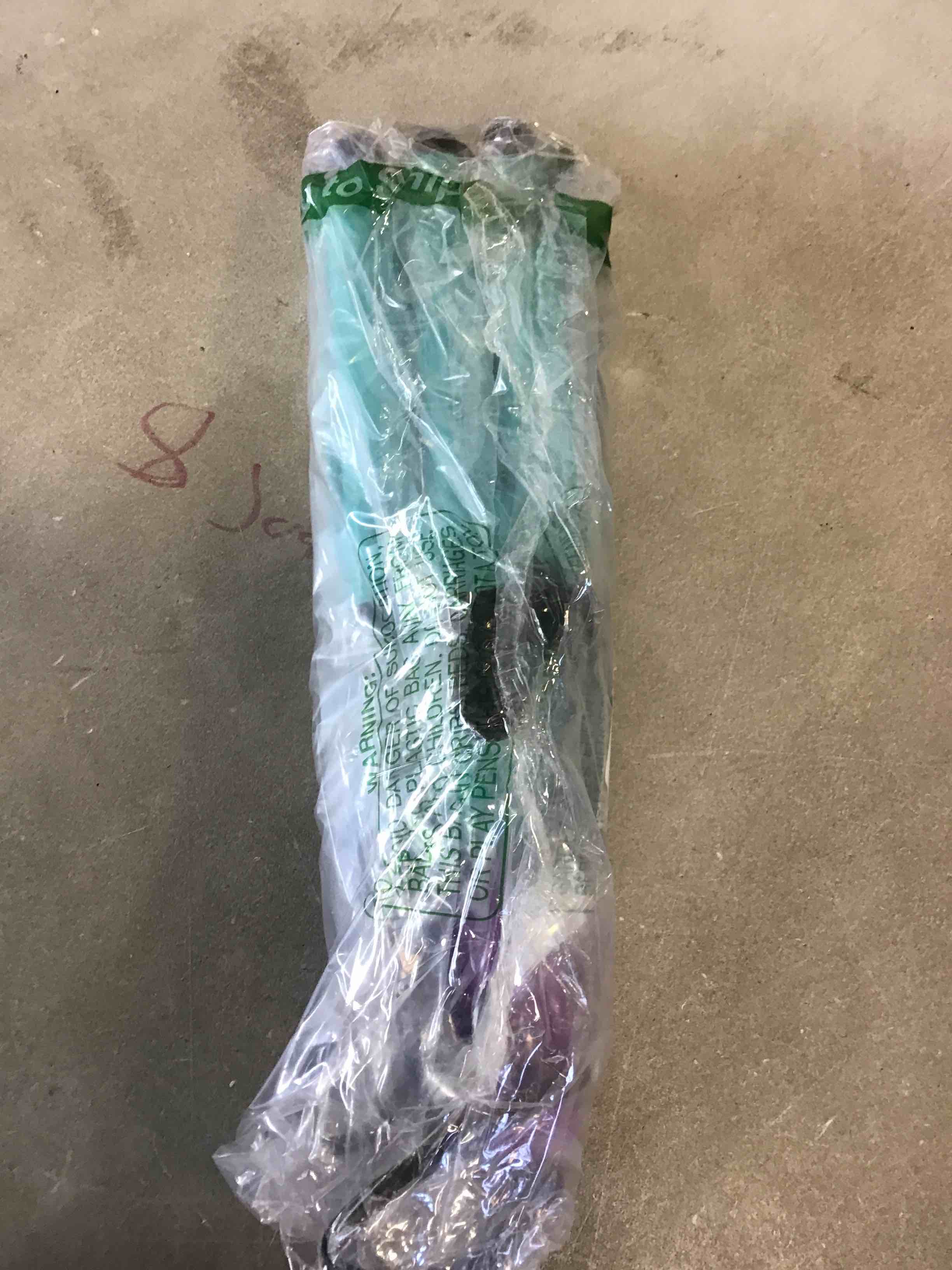https://s3.amazonaws.com/lotting-images-prod/bidfta/PPE0057366_1723643208312.jpeg