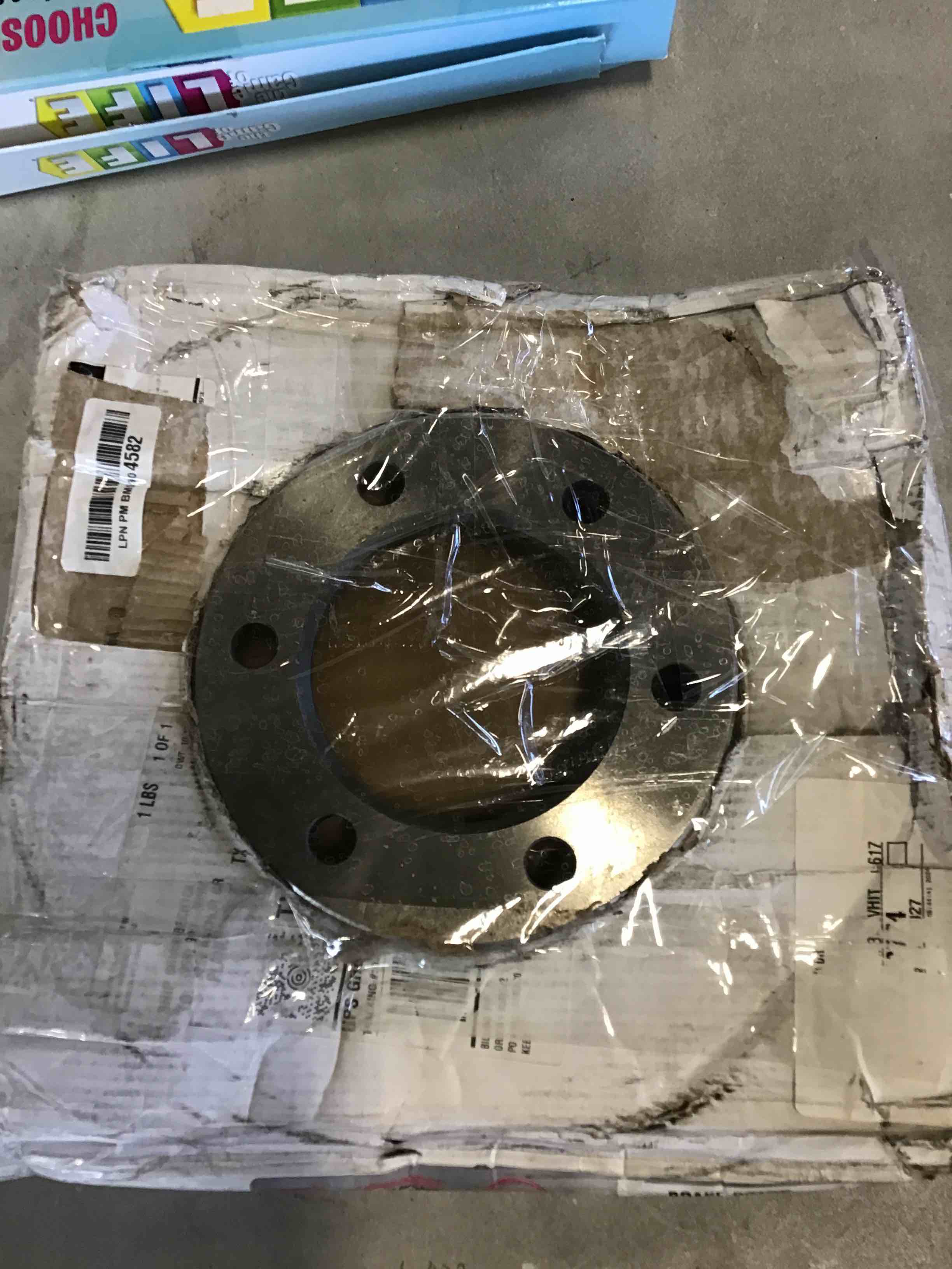 https://s3.amazonaws.com/lotting-images-prod/bidfta/PPE0057390_1723646474756.jpeg