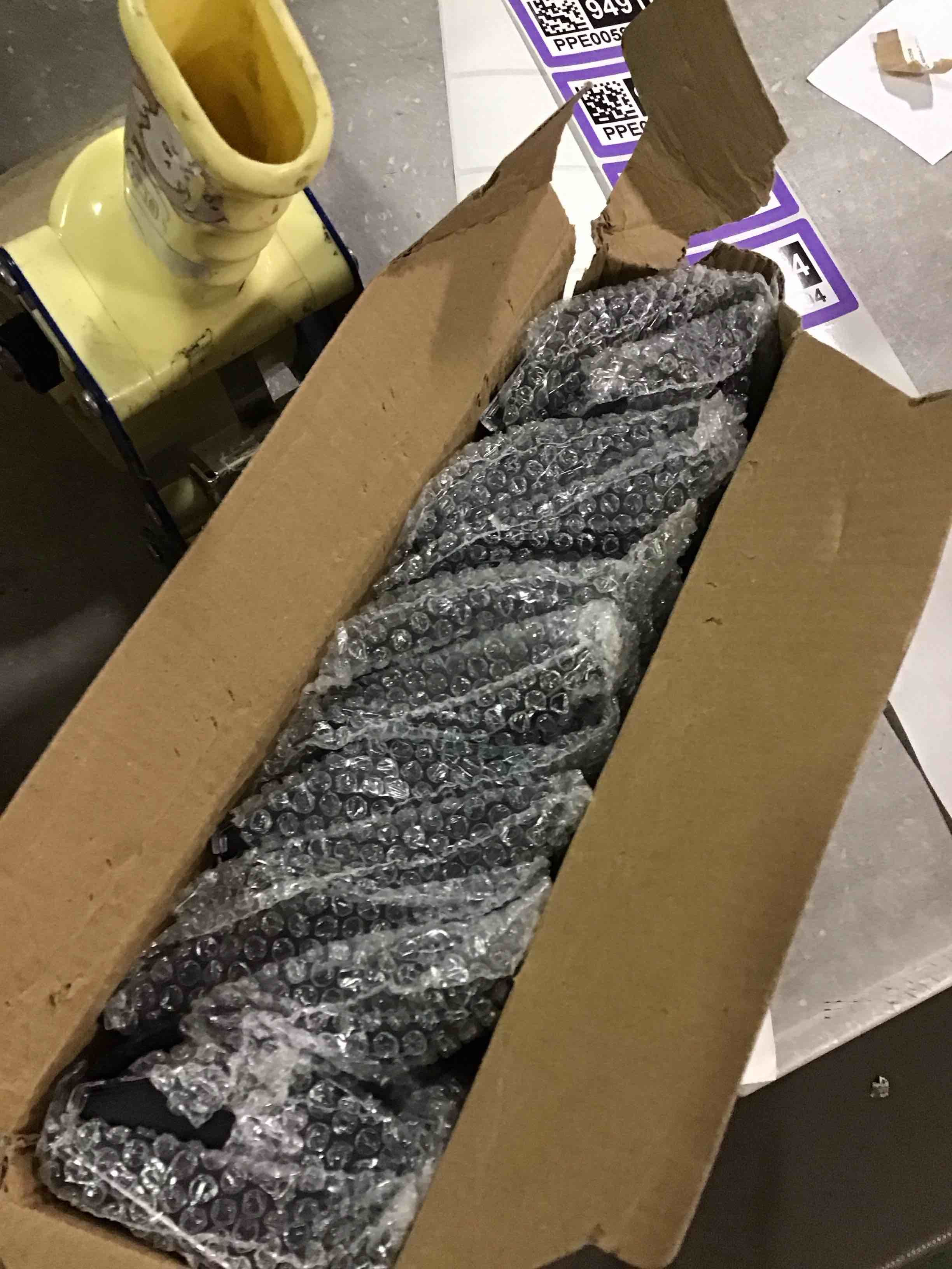 https://s3.amazonaws.com/lotting-images-prod/bidfta/PPE0059494_1723819895807.jpeg