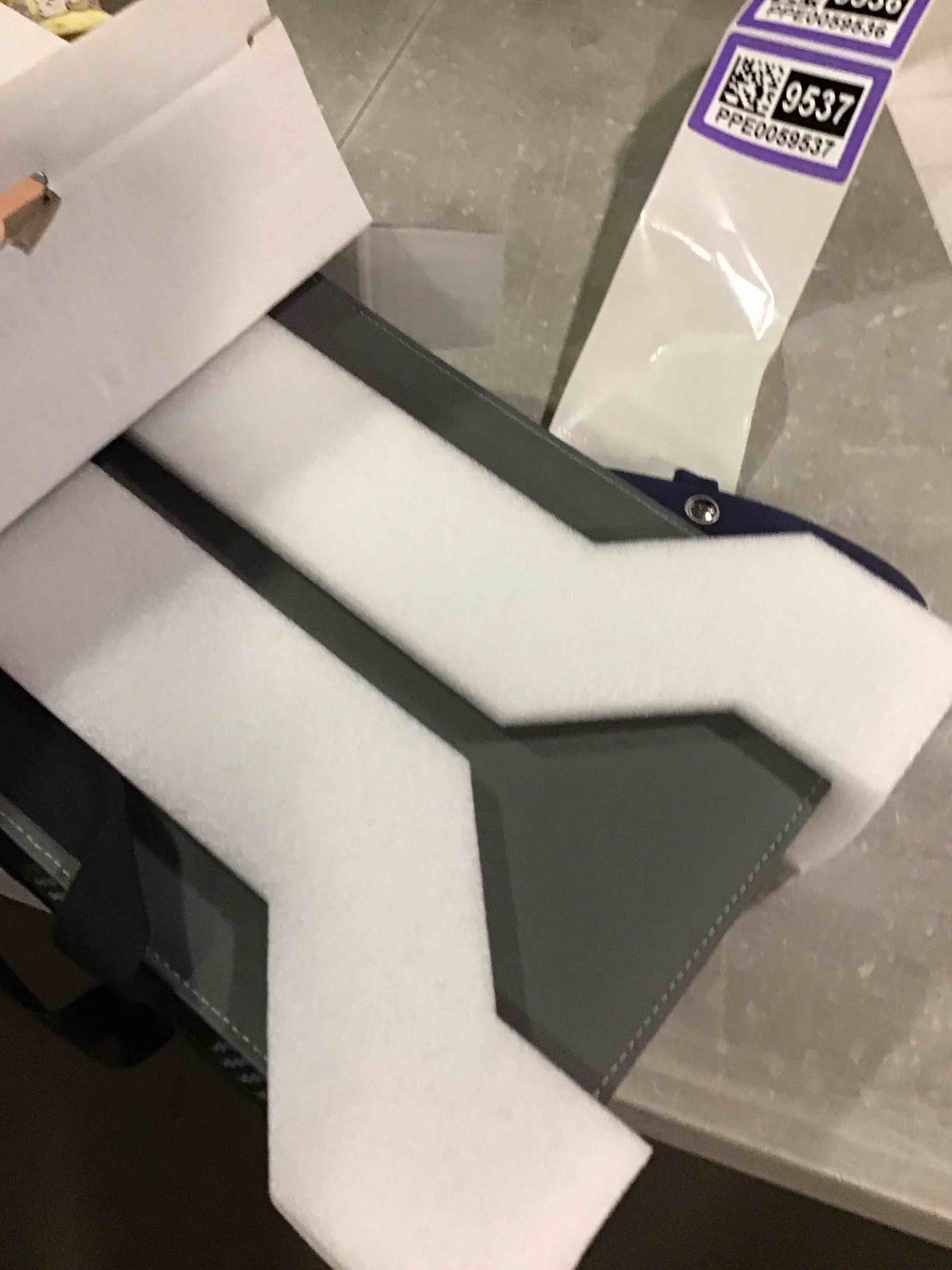 https://s3.amazonaws.com/lotting-images-prod/bidfta/PPE0059537_1723813392493.jpeg