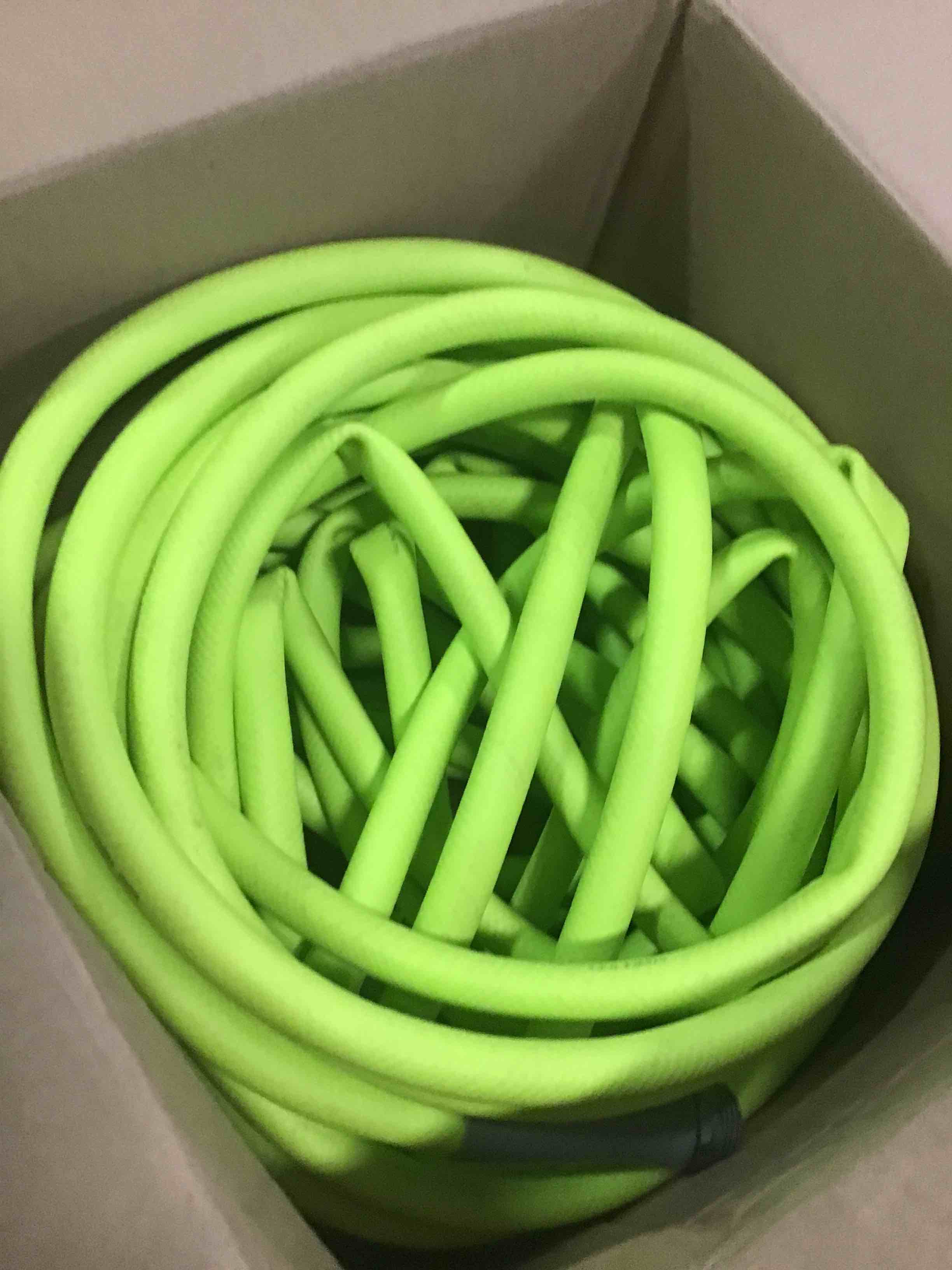 https://s3.amazonaws.com/lotting-images-prod/bidfta/PPE0061359_1723653627704.jpeg