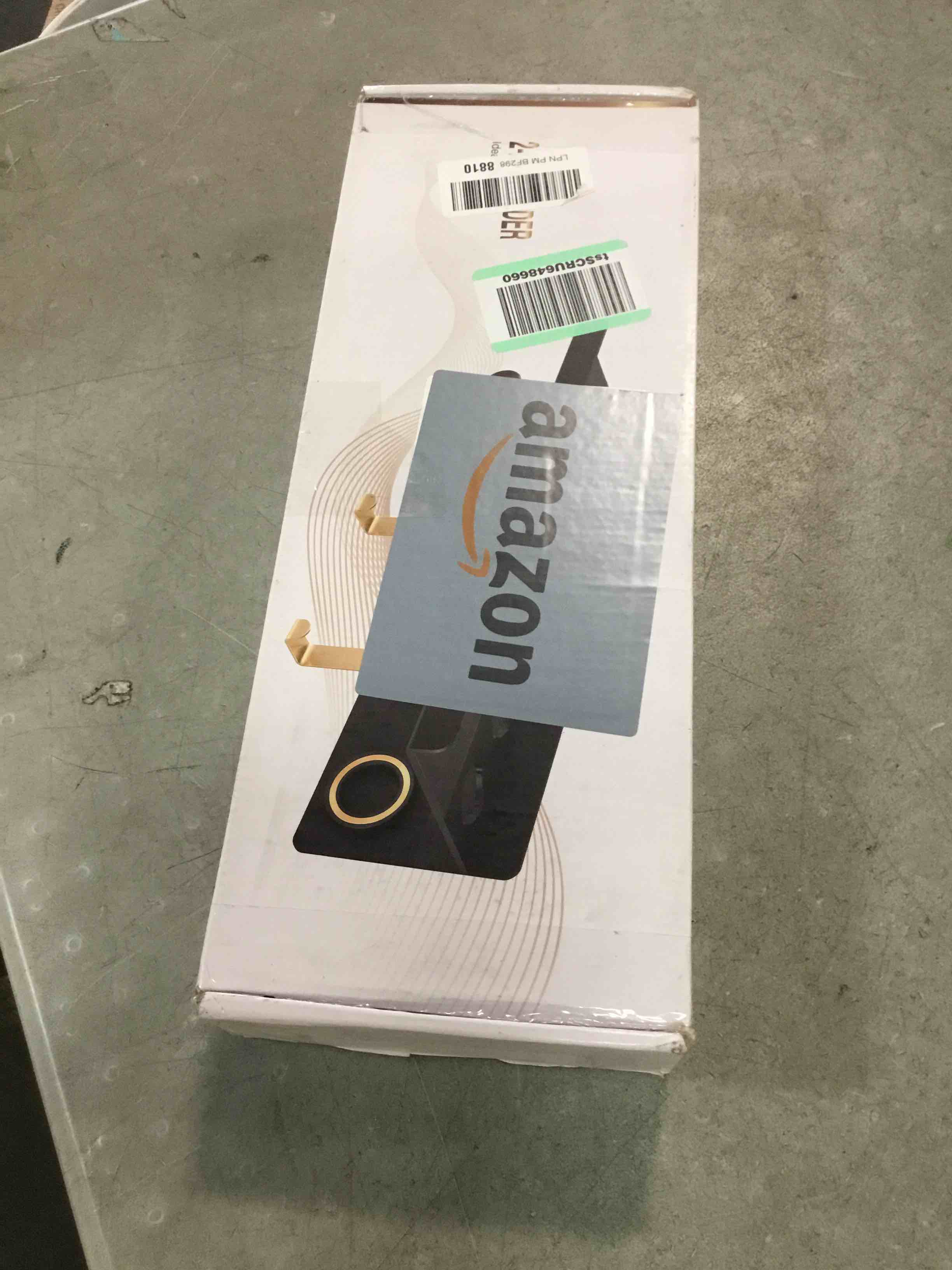 https://s3.amazonaws.com/lotting-images-prod/bidfta/PPE0062173_1723838393703.jpeg