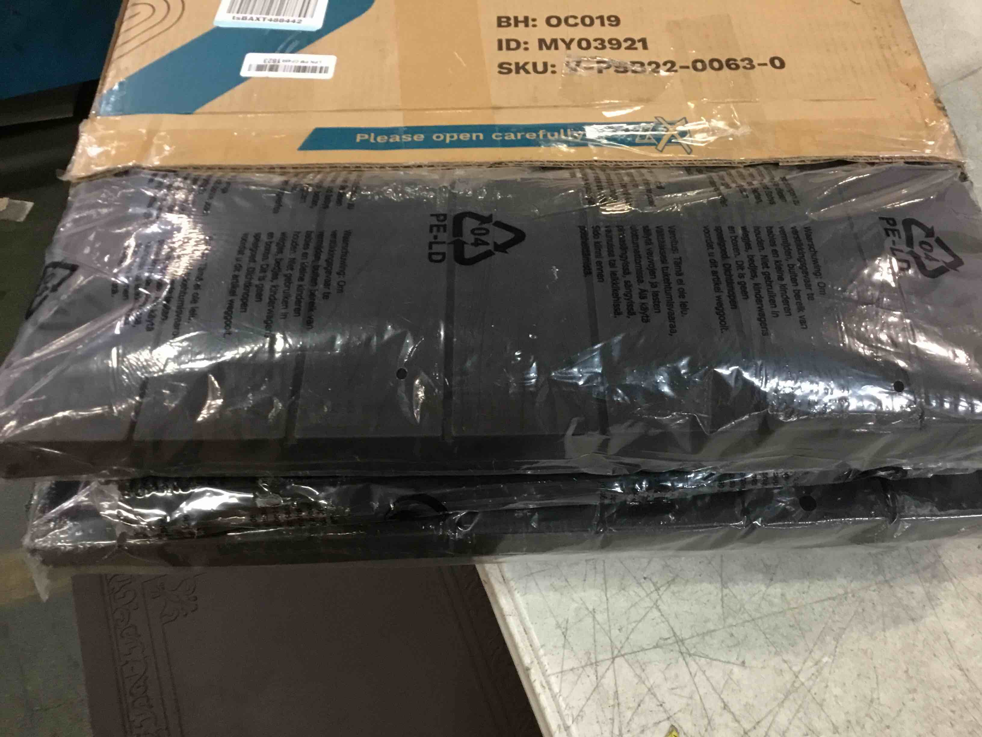 https://s3.amazonaws.com/lotting-images-prod/bidfta/PPE0063584_1723227955018.jpeg