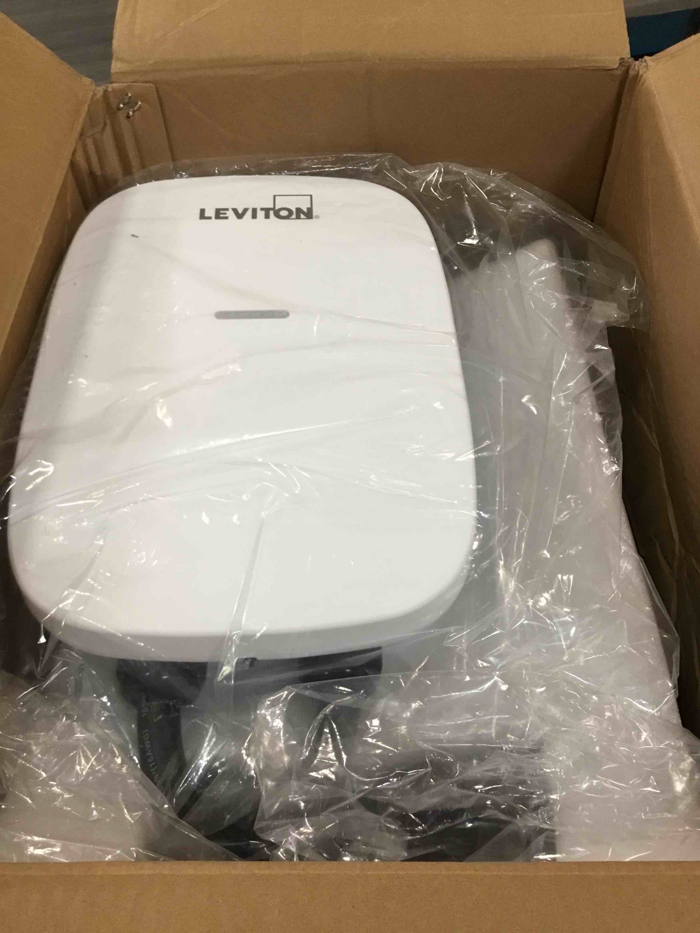 https://s3.amazonaws.com/lotting-images-prod/bidfta/PPE0063663_1723215803228.jpeg