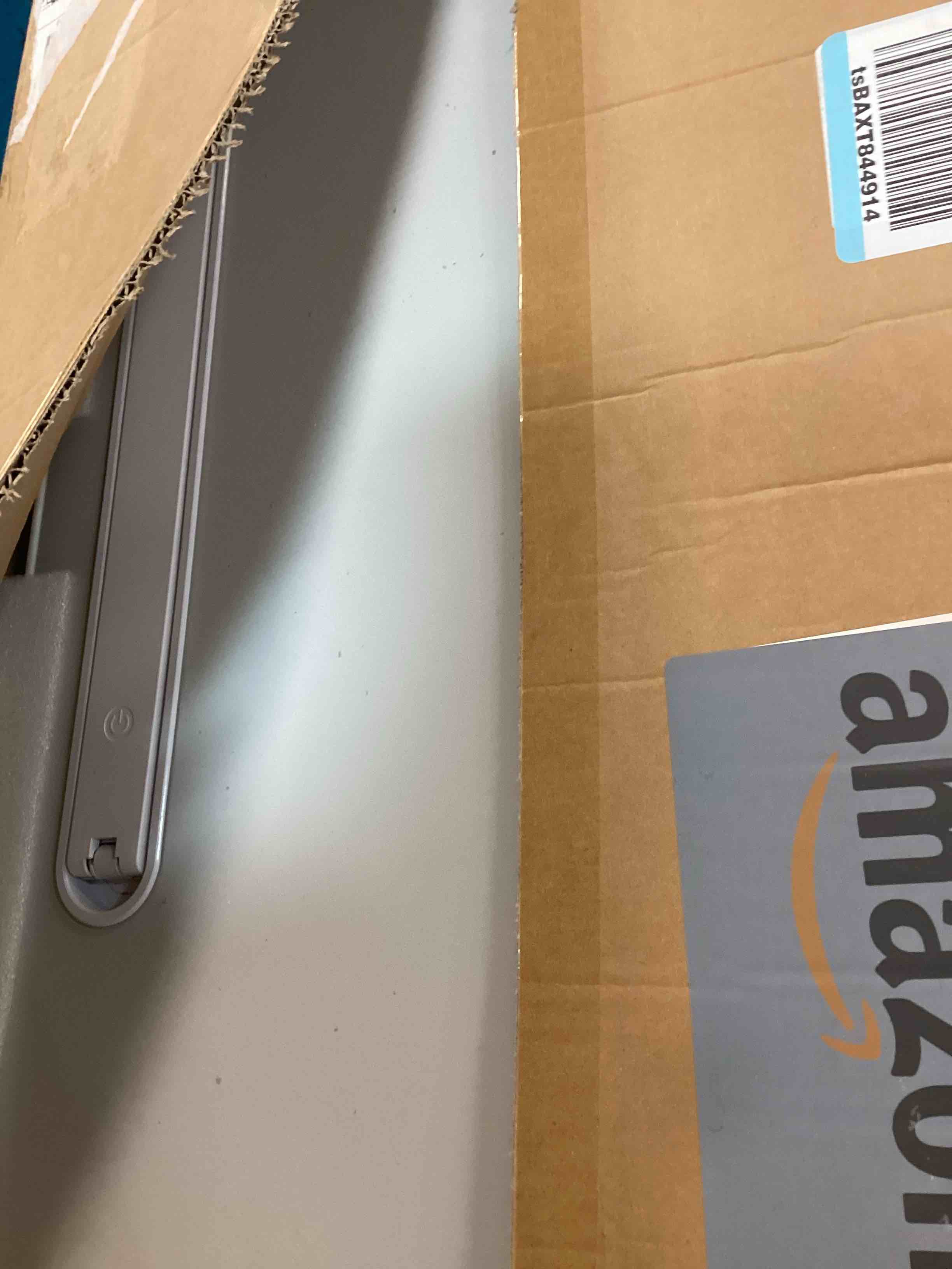 https://s3.amazonaws.com/lotting-images-prod/bidfta/PPE0064074_1724177584333.jpeg
