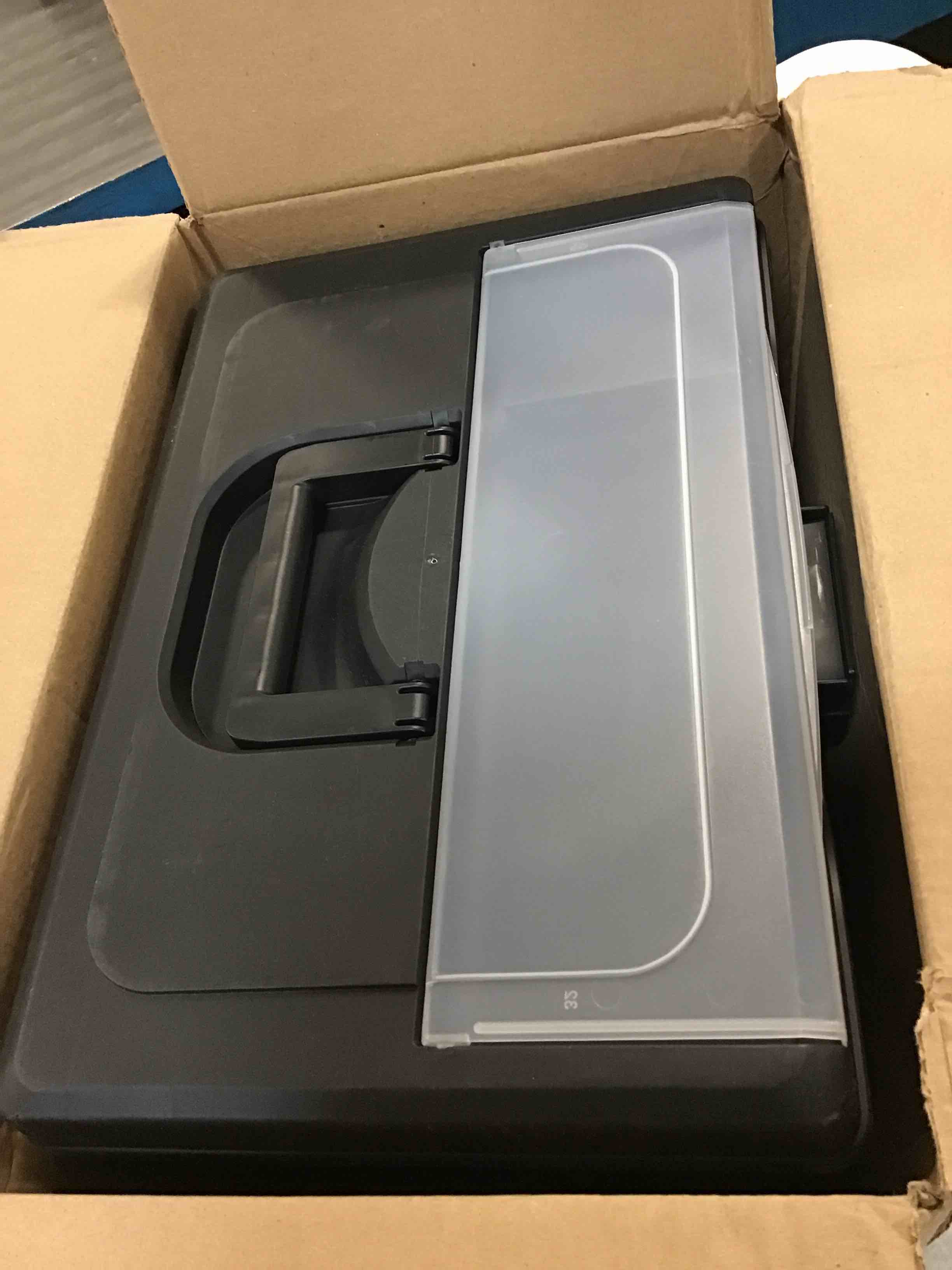https://s3.amazonaws.com/lotting-images-prod/bidfta/PPE0064764_1723779097693.jpeg