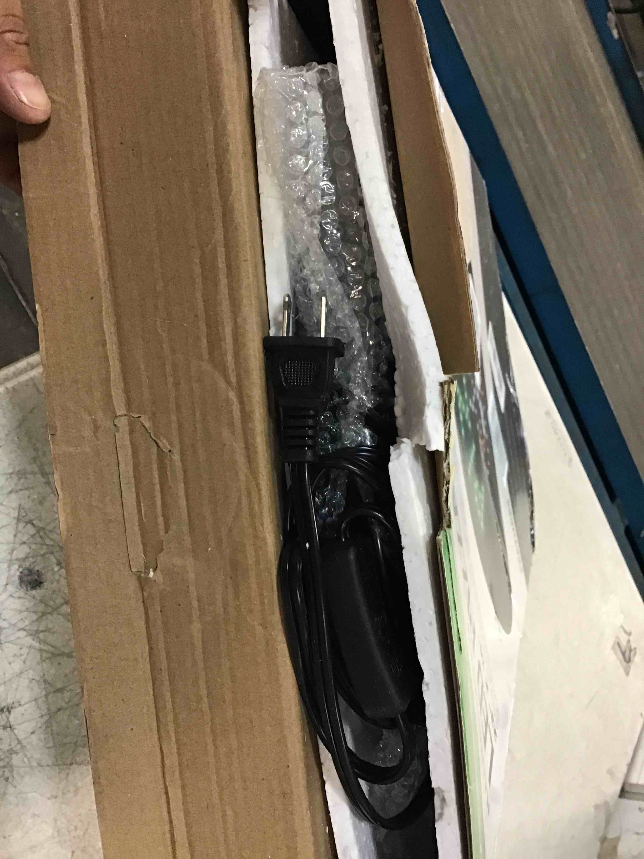 https://s3.amazonaws.com/lotting-images-prod/bidfta/PPE0064916_1723674018478.jpeg