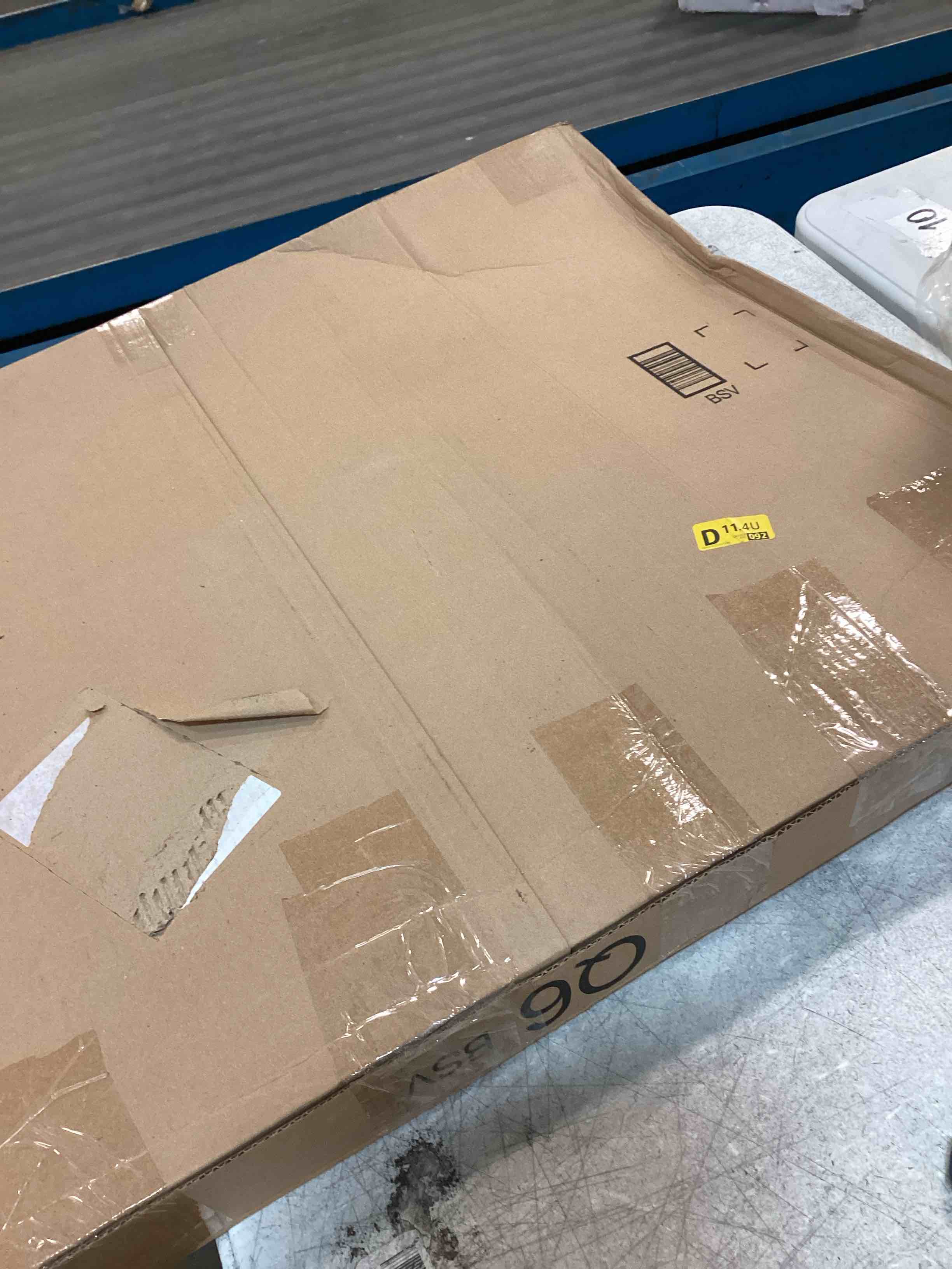 https://s3.amazonaws.com/lotting-images-prod/bidfta/PPE0064993_1723609971383.jpeg