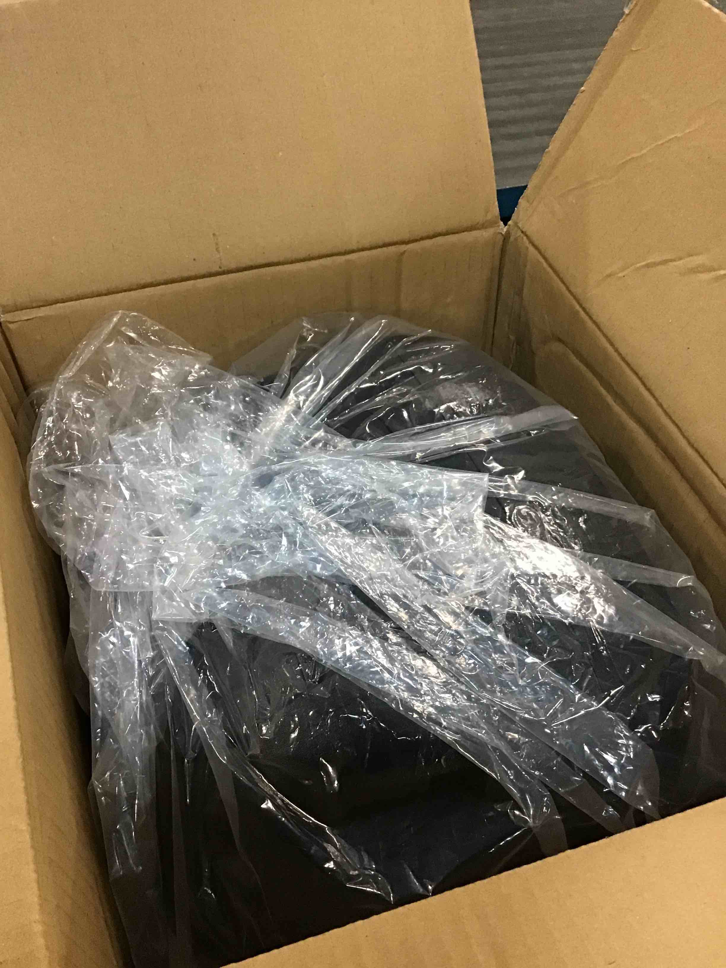 https://s3.amazonaws.com/lotting-images-prod/bidfta/PPE0065423_1723260483370.jpeg