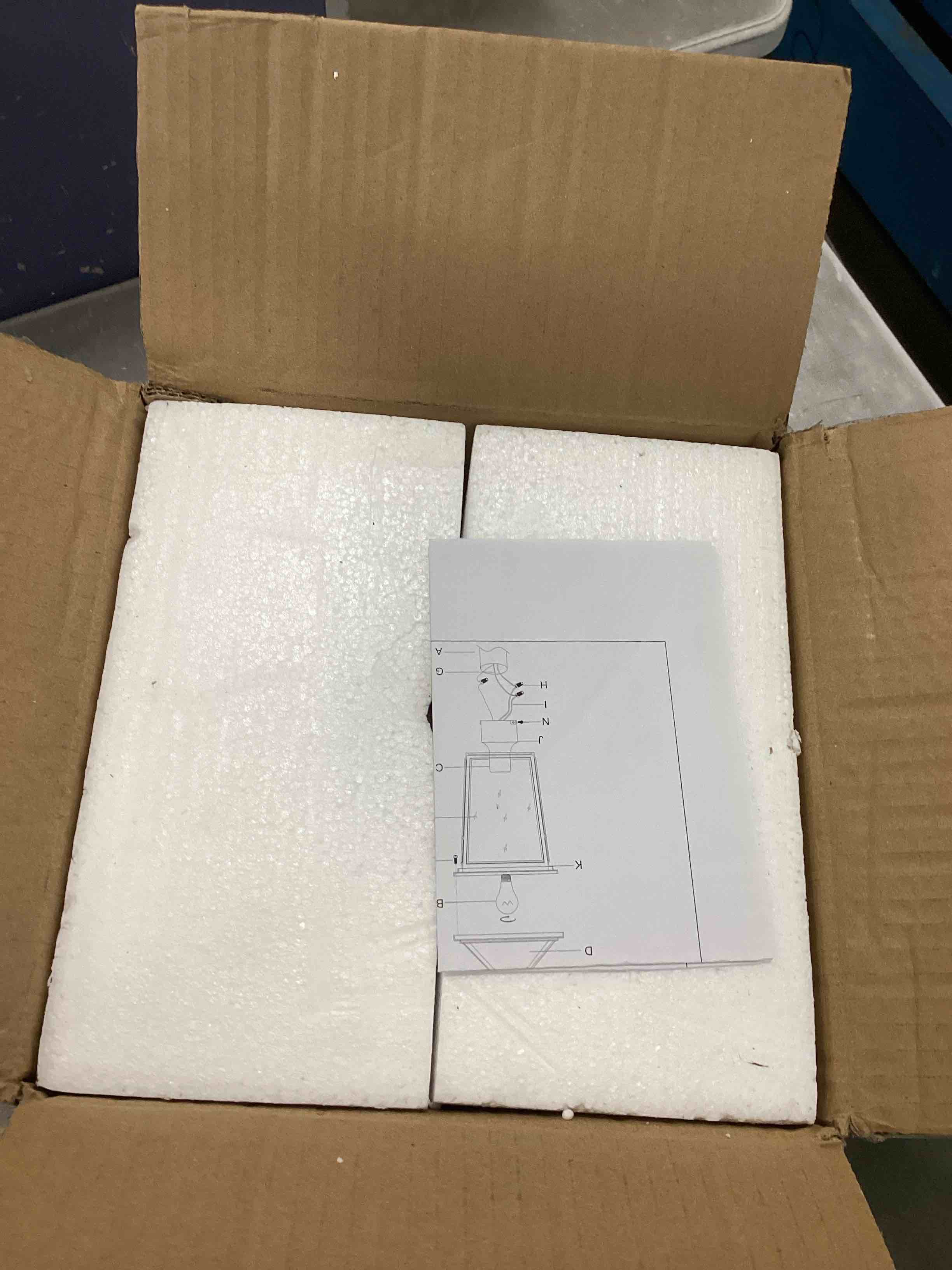 https://s3.amazonaws.com/lotting-images-prod/bidfta/PPE0066465_1724106936389.jpeg