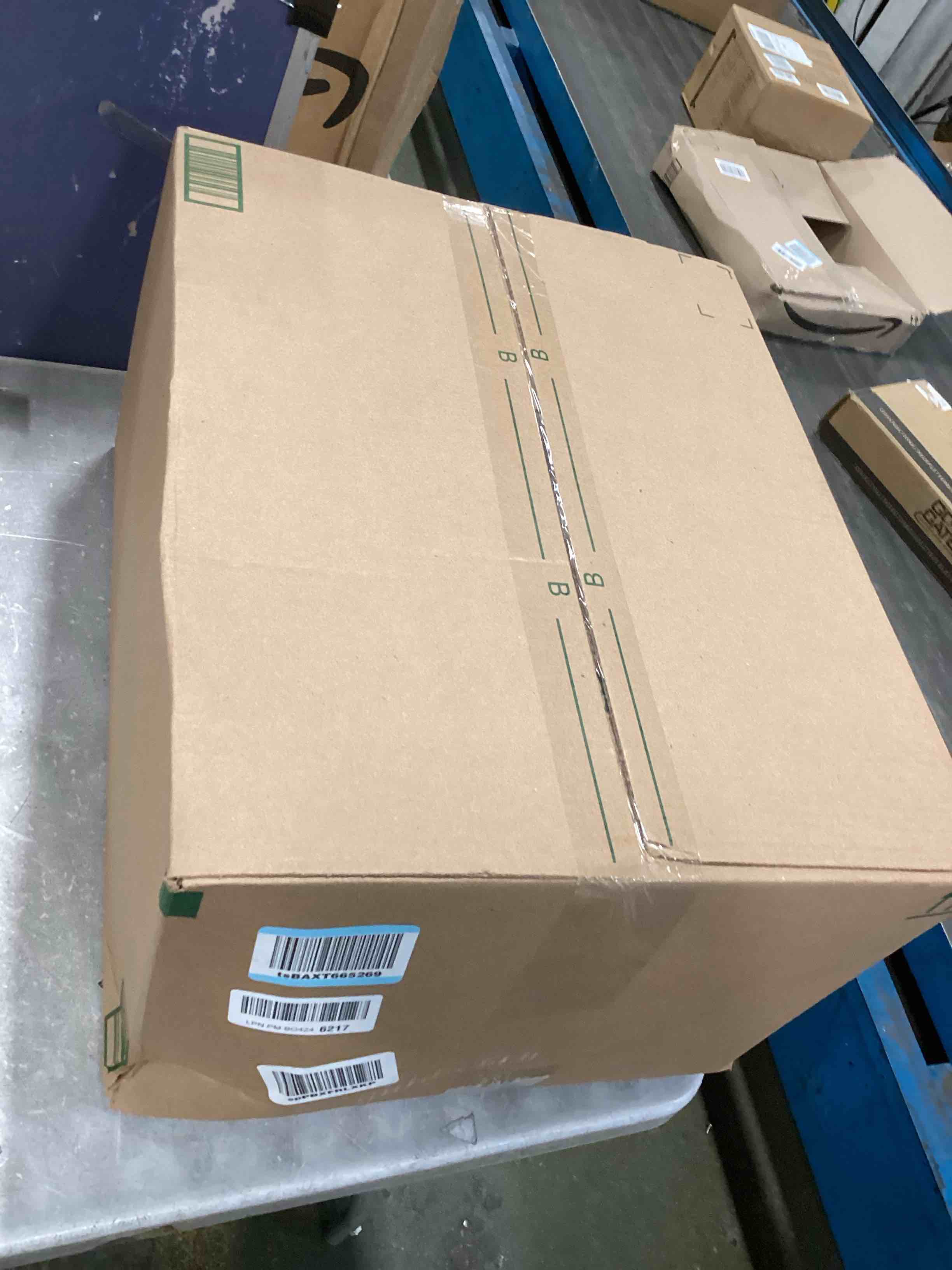 https://s3.amazonaws.com/lotting-images-prod/bidfta/PPE0066672_1723776937458.jpeg