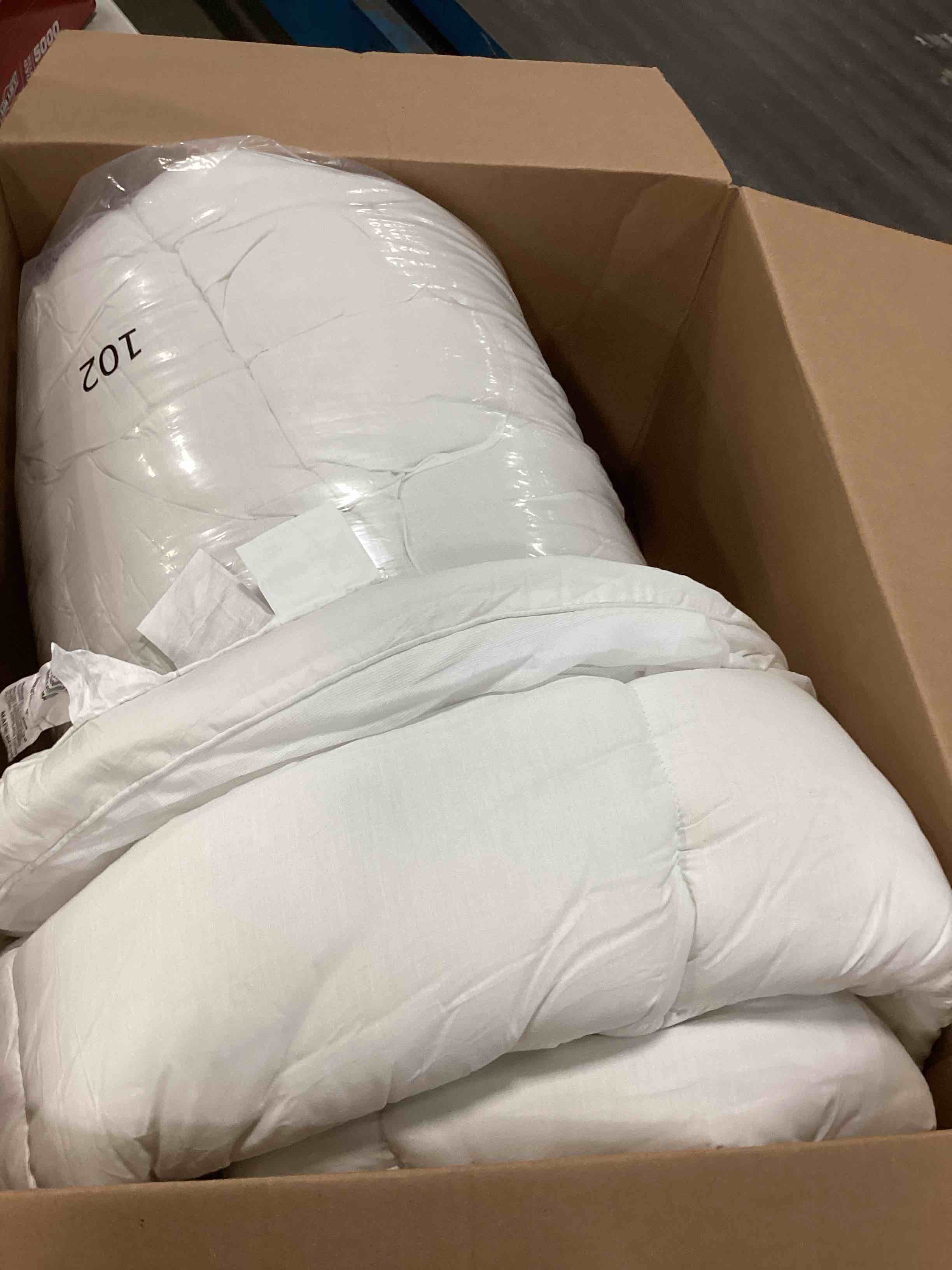 https://s3.amazonaws.com/lotting-images-prod/bidfta/PPE0066672_1723776957569.jpeg