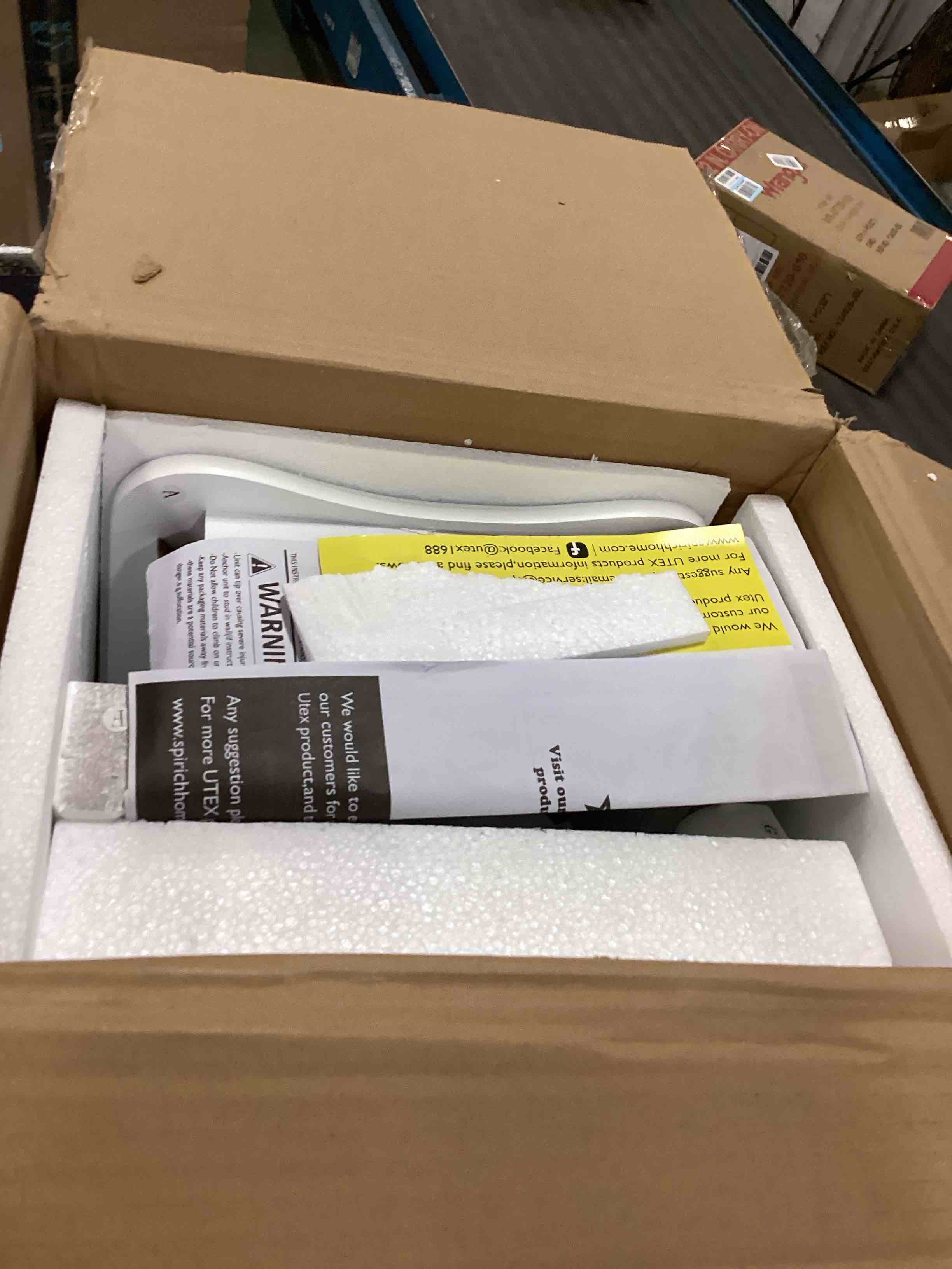 https://s3.amazonaws.com/lotting-images-prod/bidfta/PPE0066674_1723776805793.jpeg
