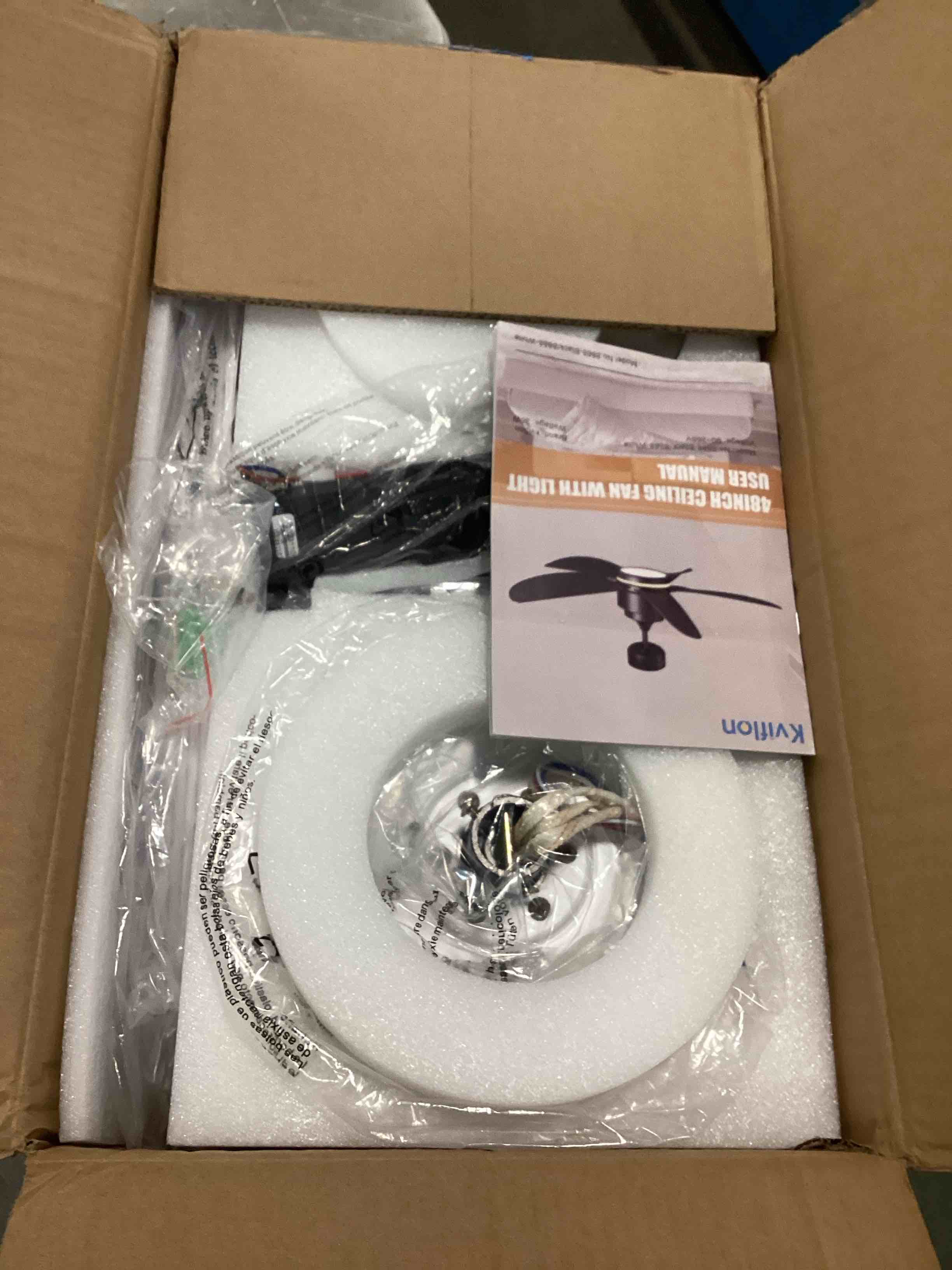 https://s3.amazonaws.com/lotting-images-prod/bidfta/PPE0066908_1723525504159.jpeg