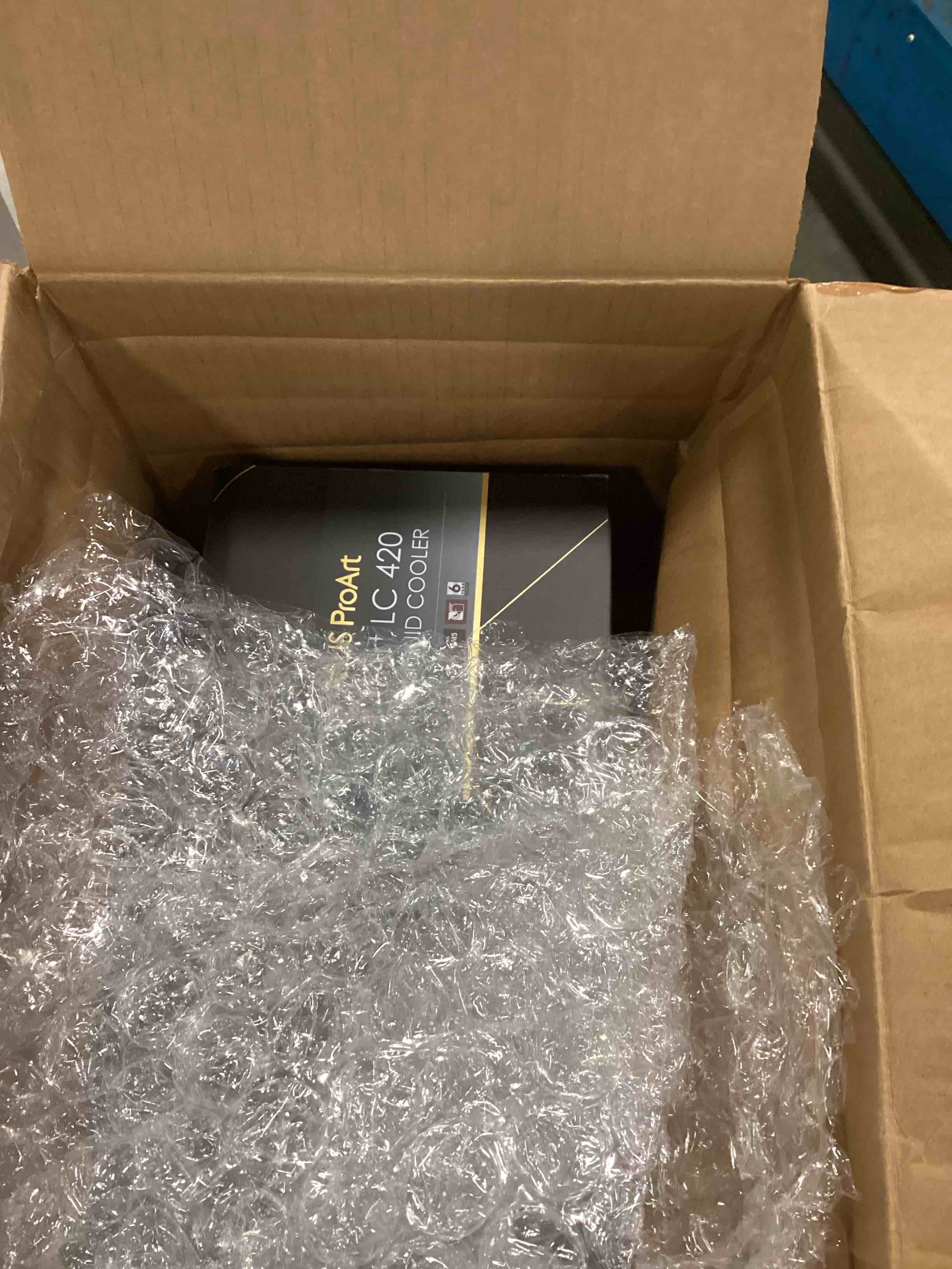 https://s3.amazonaws.com/lotting-images-prod/bidfta/PPE0066954_1723521763550.jpeg