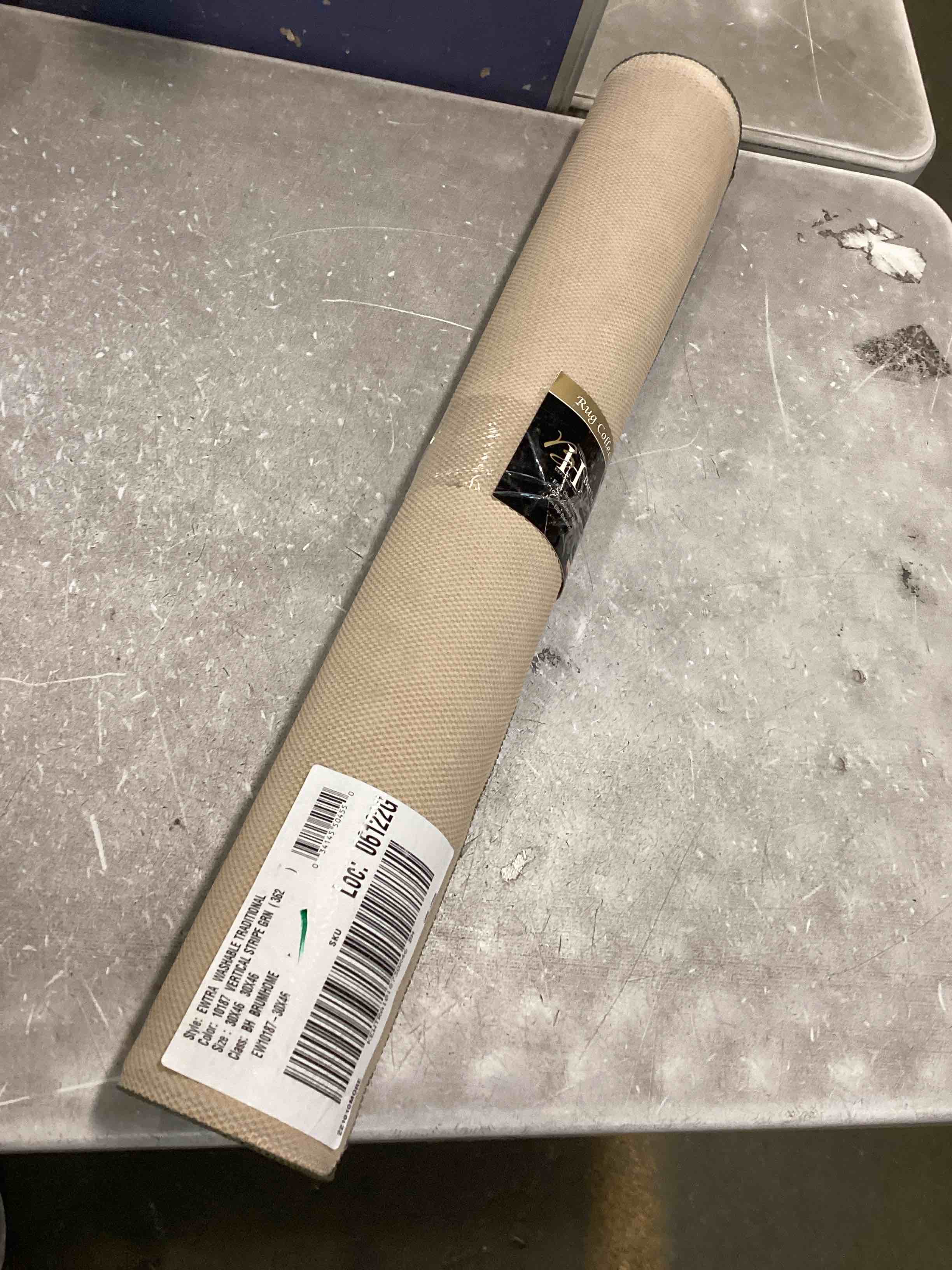 https://s3.amazonaws.com/lotting-images-prod/bidfta/PPE0067107_1723505859101.jpeg