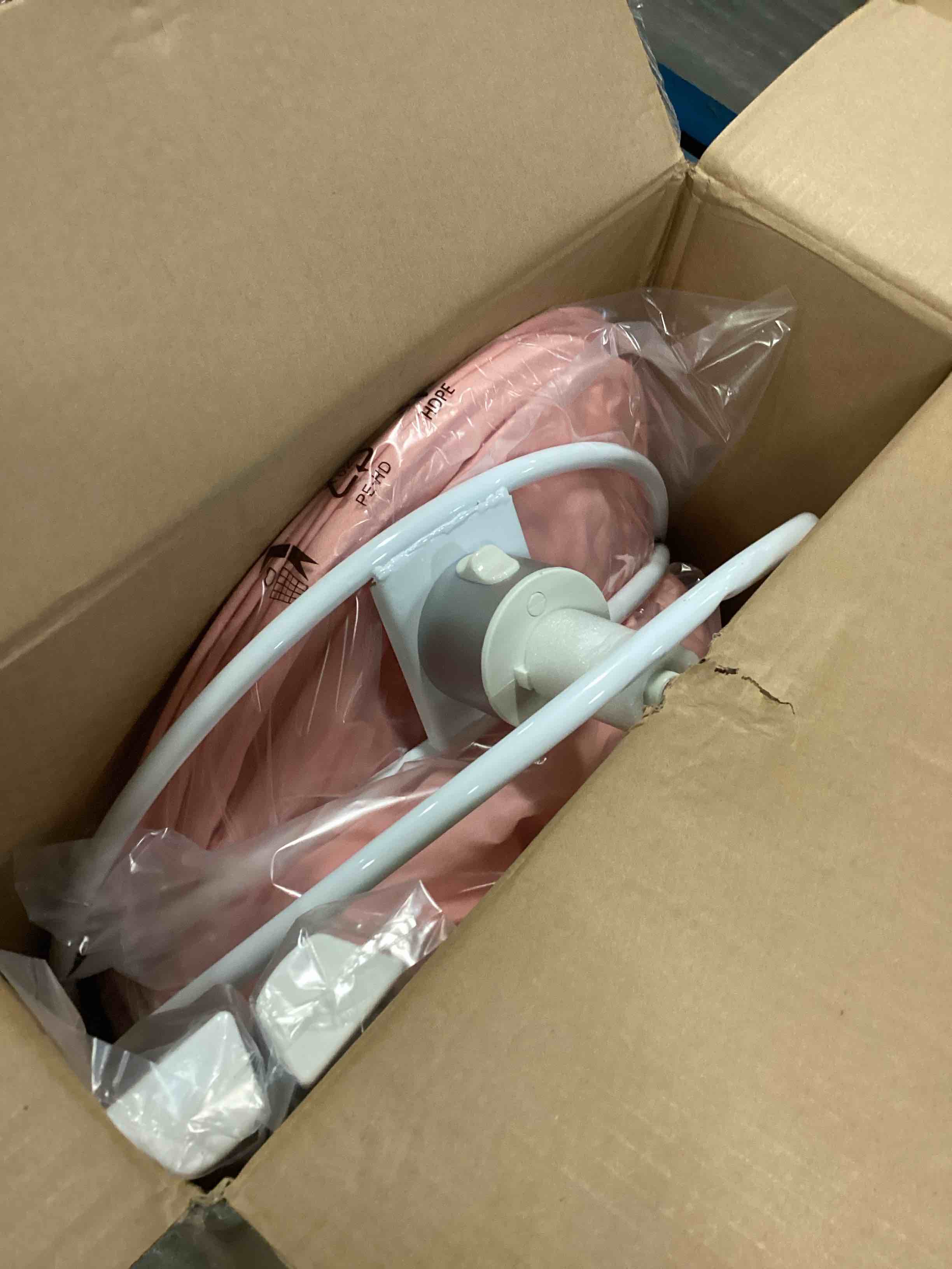 https://s3.amazonaws.com/lotting-images-prod/bidfta/PPE0067209_1723263379366.jpeg