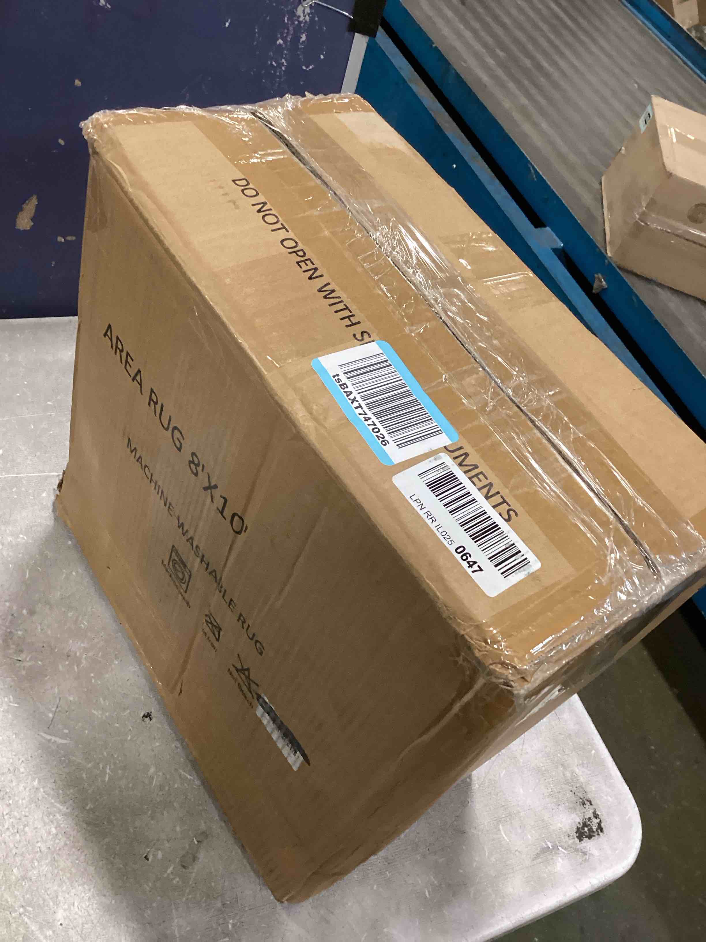 https://s3.amazonaws.com/lotting-images-prod/bidfta/PPE0067302_1723250453574.jpeg