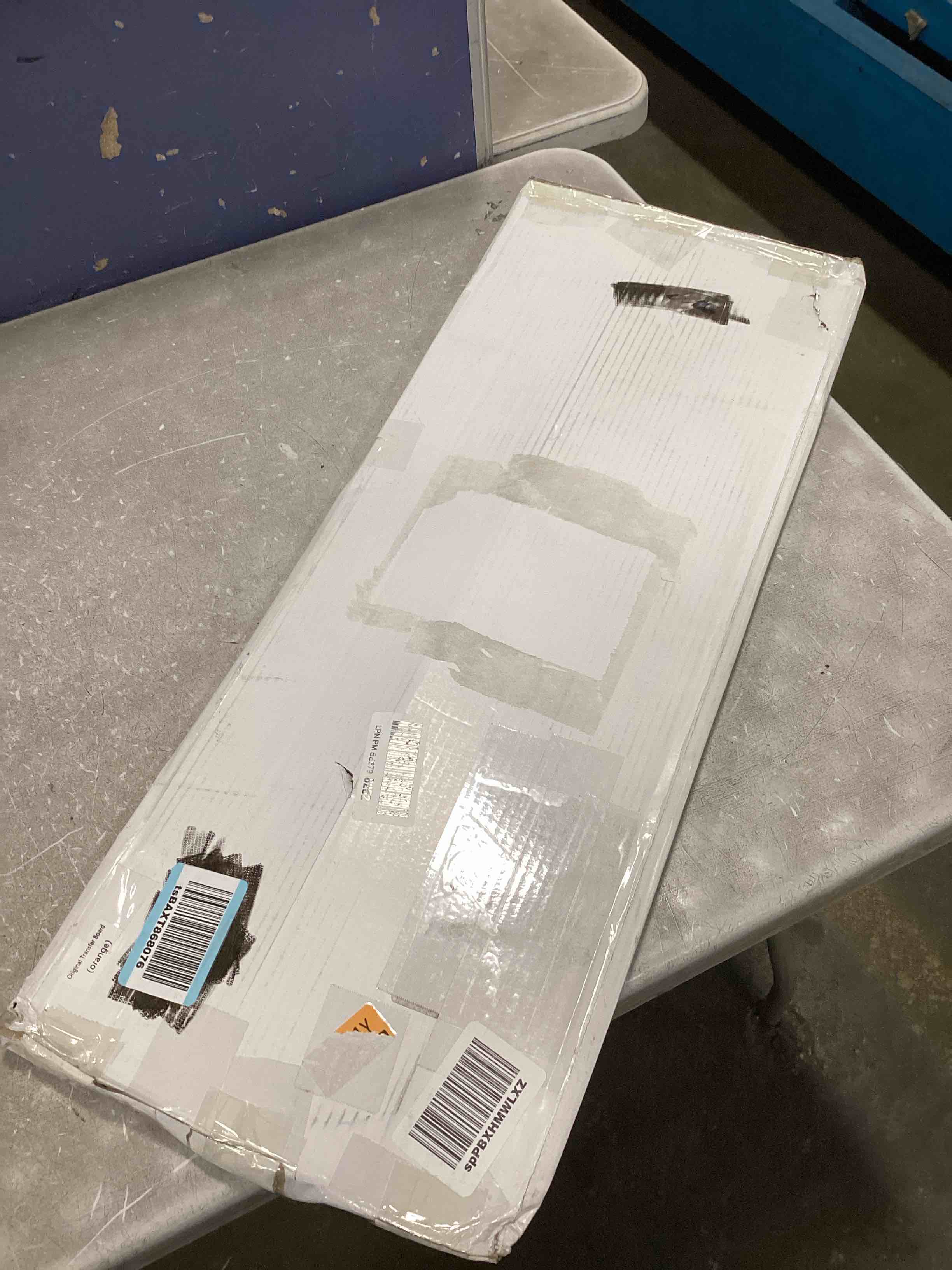 https://s3.amazonaws.com/lotting-images-prod/bidfta/PPE0067395_1723240735874.jpeg