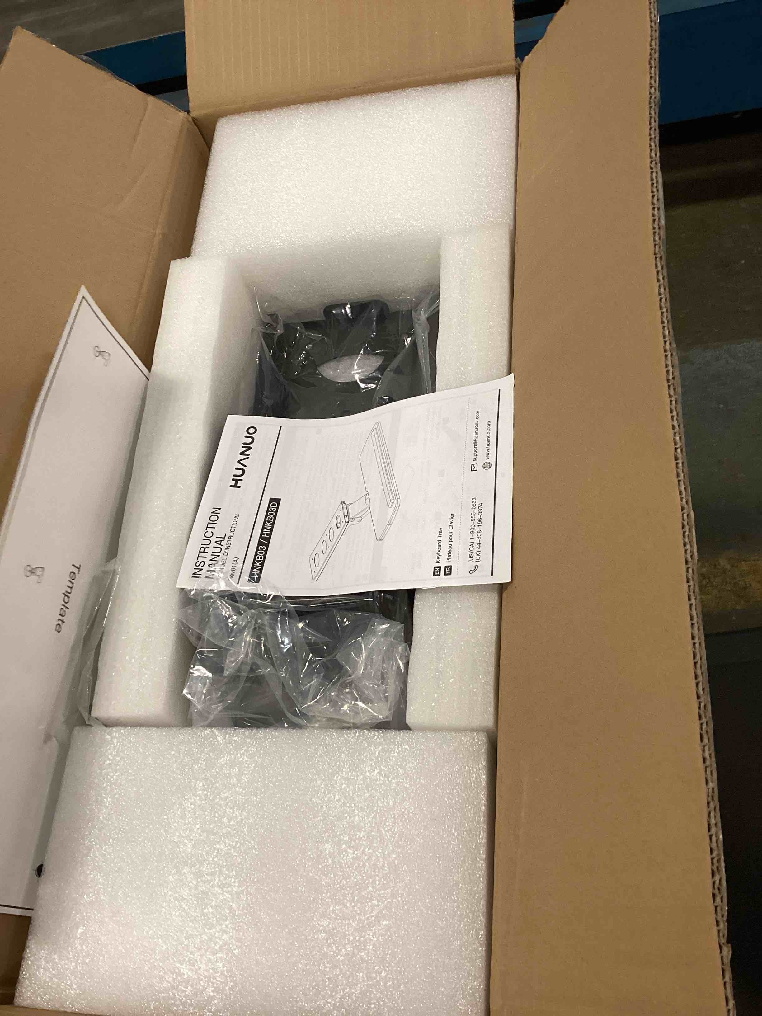 https://s3.amazonaws.com/lotting-images-prod/bidfta/PPE0067872_1722998413361.jpeg