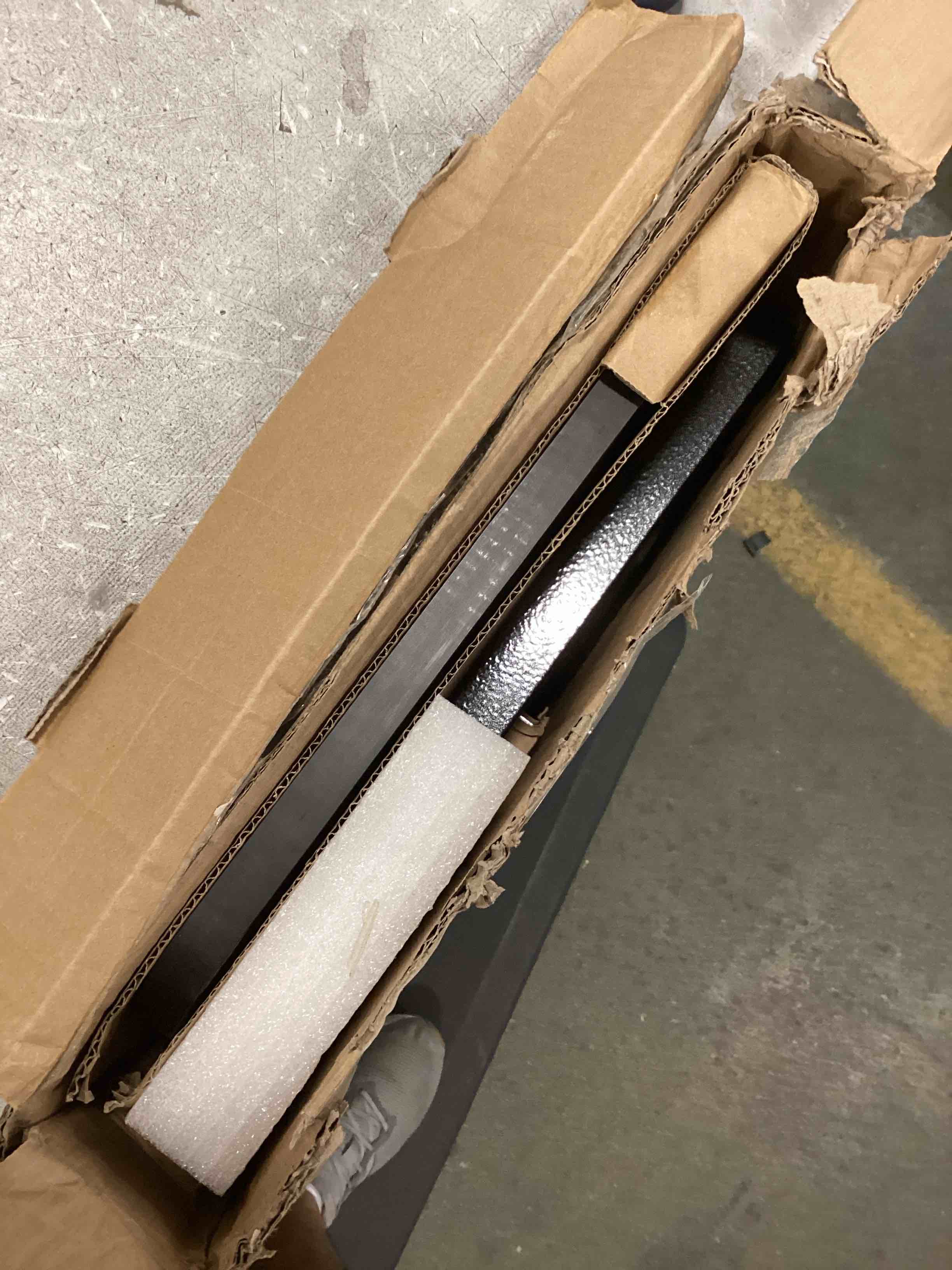 https://s3.amazonaws.com/lotting-images-prod/bidfta/PPE0067948_1722986756314.jpeg