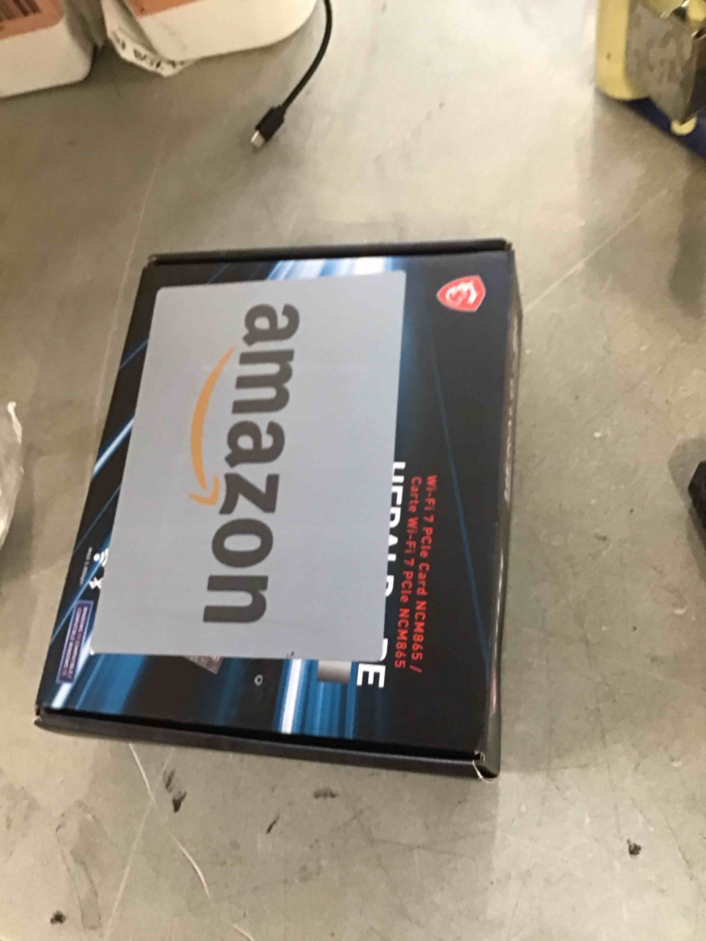 https://s3.amazonaws.com/lotting-images-prod/bidfta/PPE0070407_1724092701692.jpeg