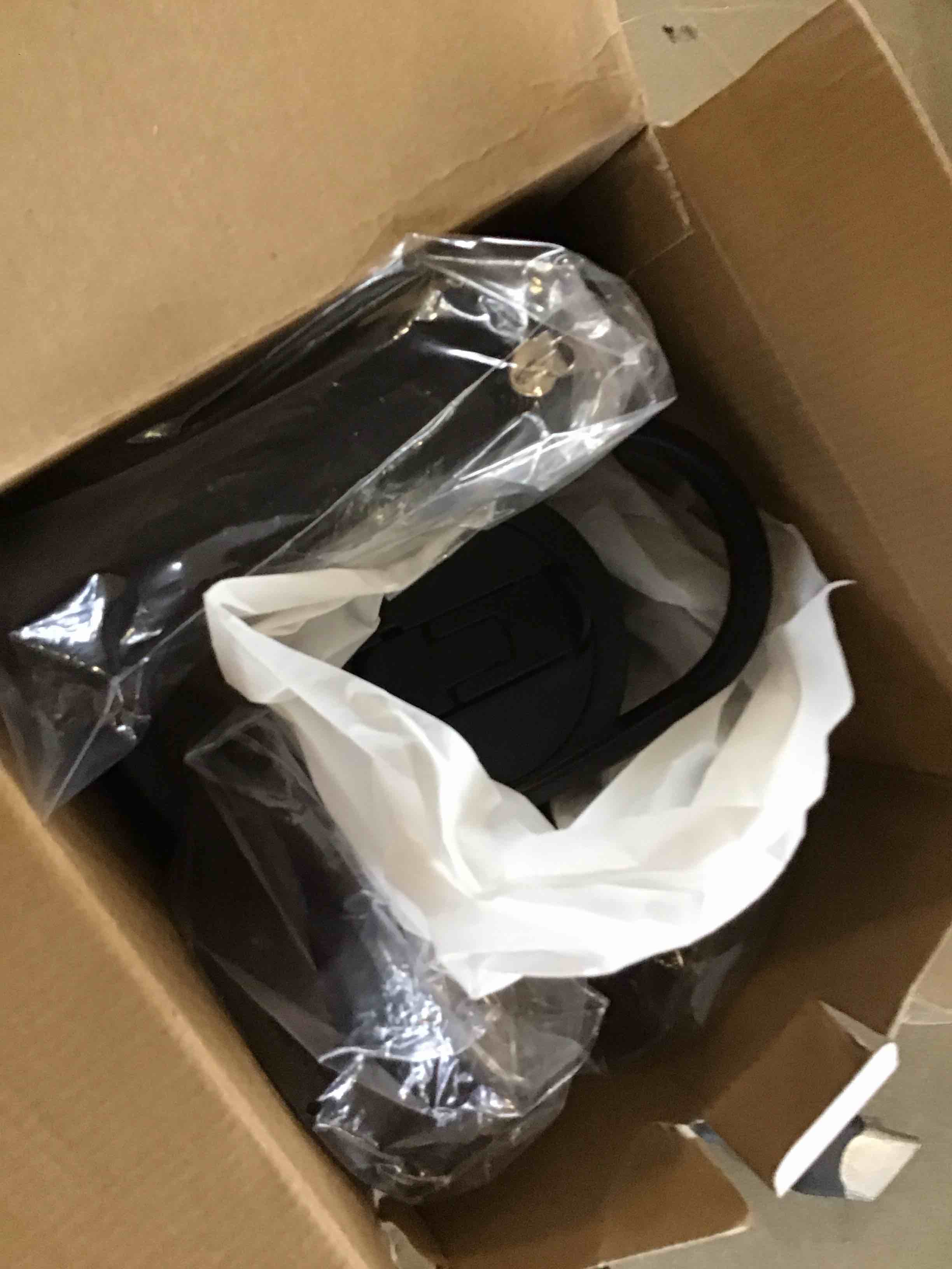 https://s3.amazonaws.com/lotting-images-prod/bidfta/PPE0070443_1724094711262.jpeg