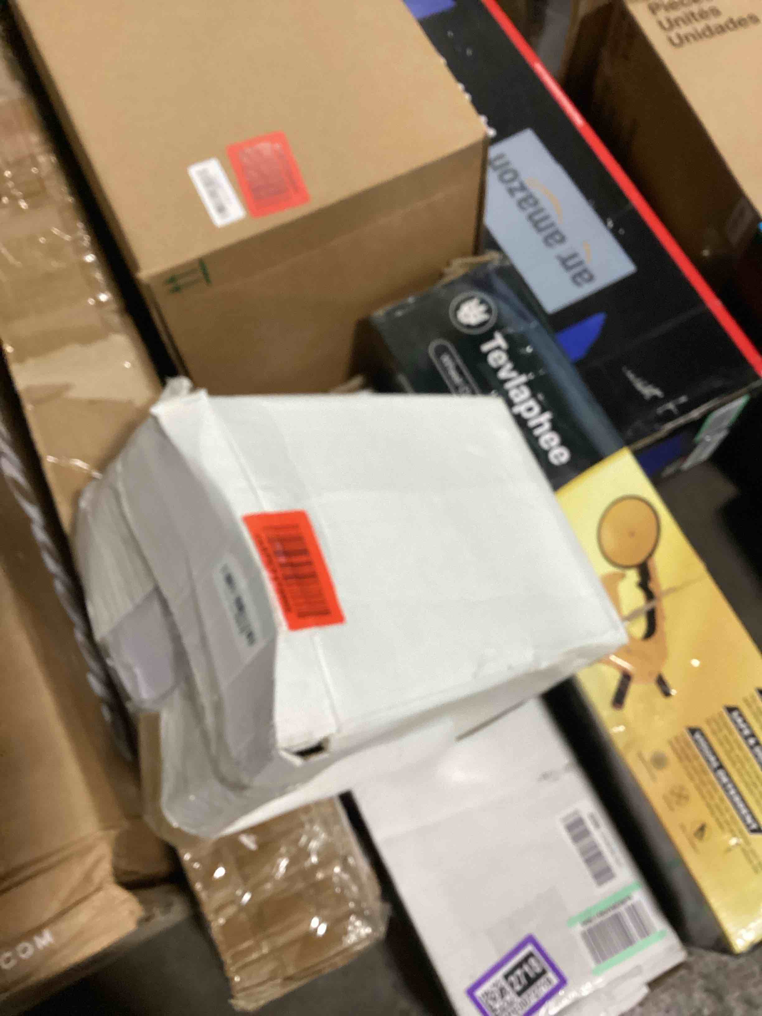 https://s3.amazonaws.com/lotting-images-prod/bidfta/PPE0072720_1729014648485.jpeg