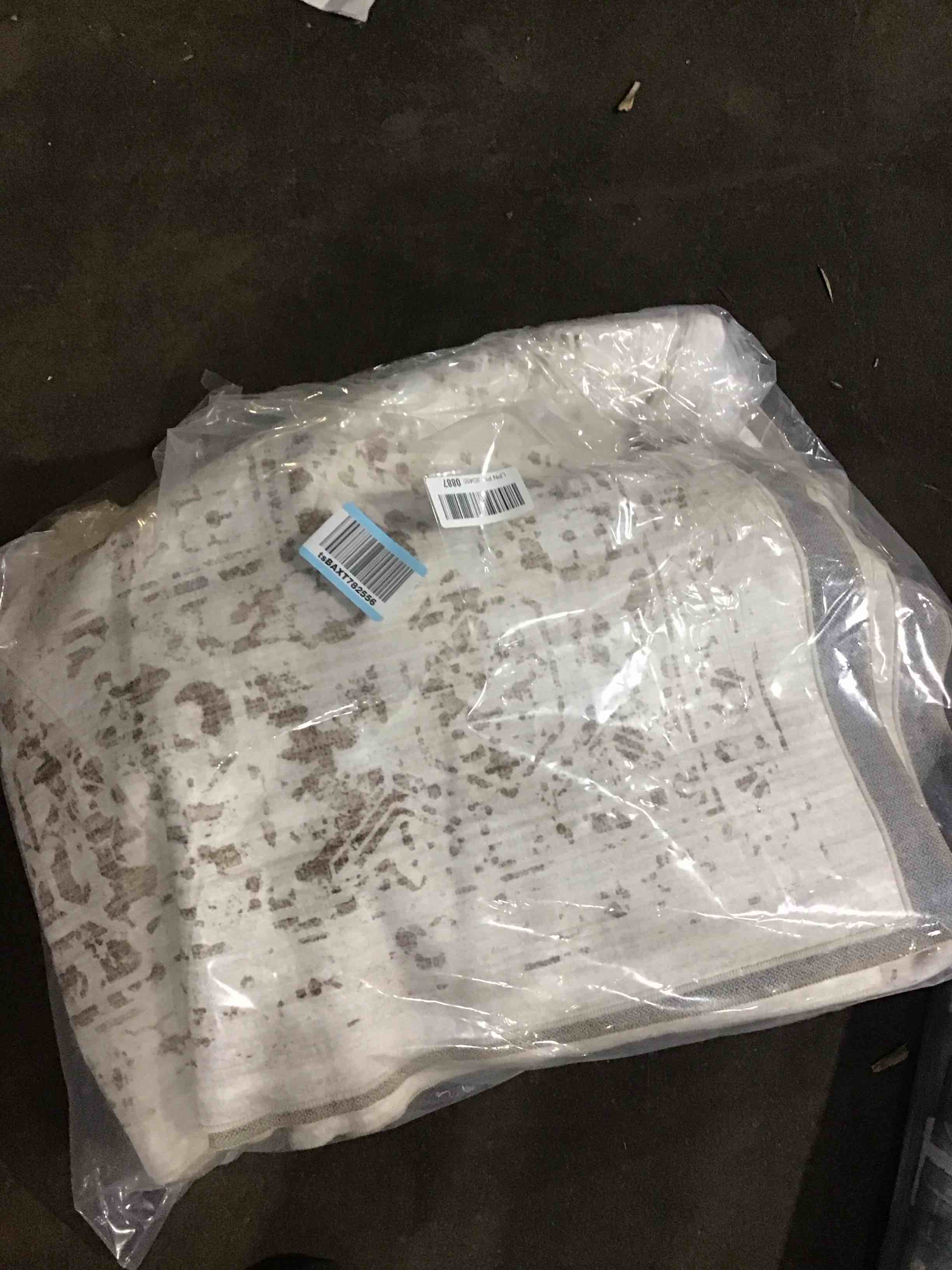 https://s3.amazonaws.com/lotting-images-prod/bidfta/PPE0073280_1728934889969.jpeg