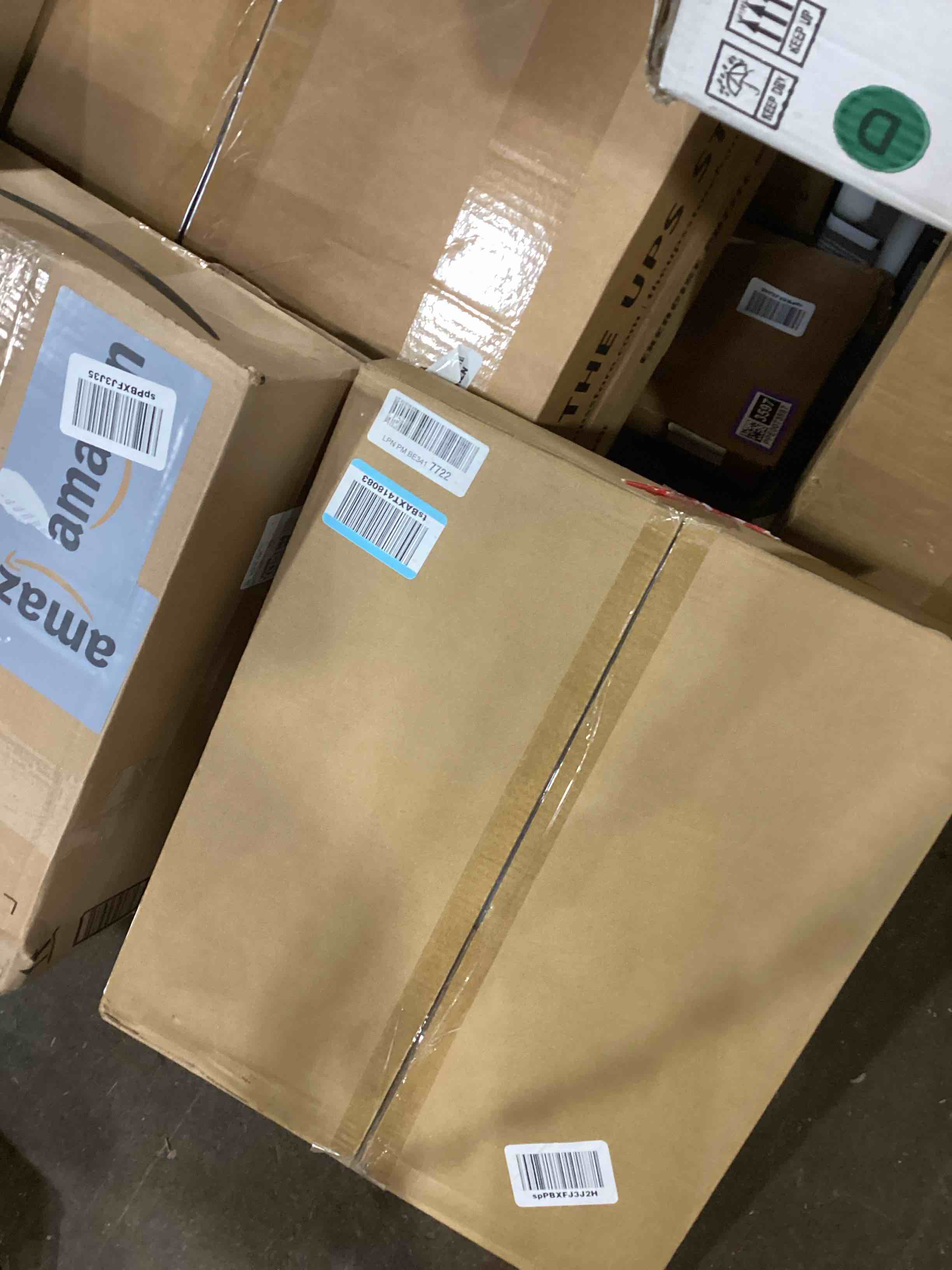 https://s3.amazonaws.com/lotting-images-prod/bidfta/PPE0073614_1728913628084.jpeg