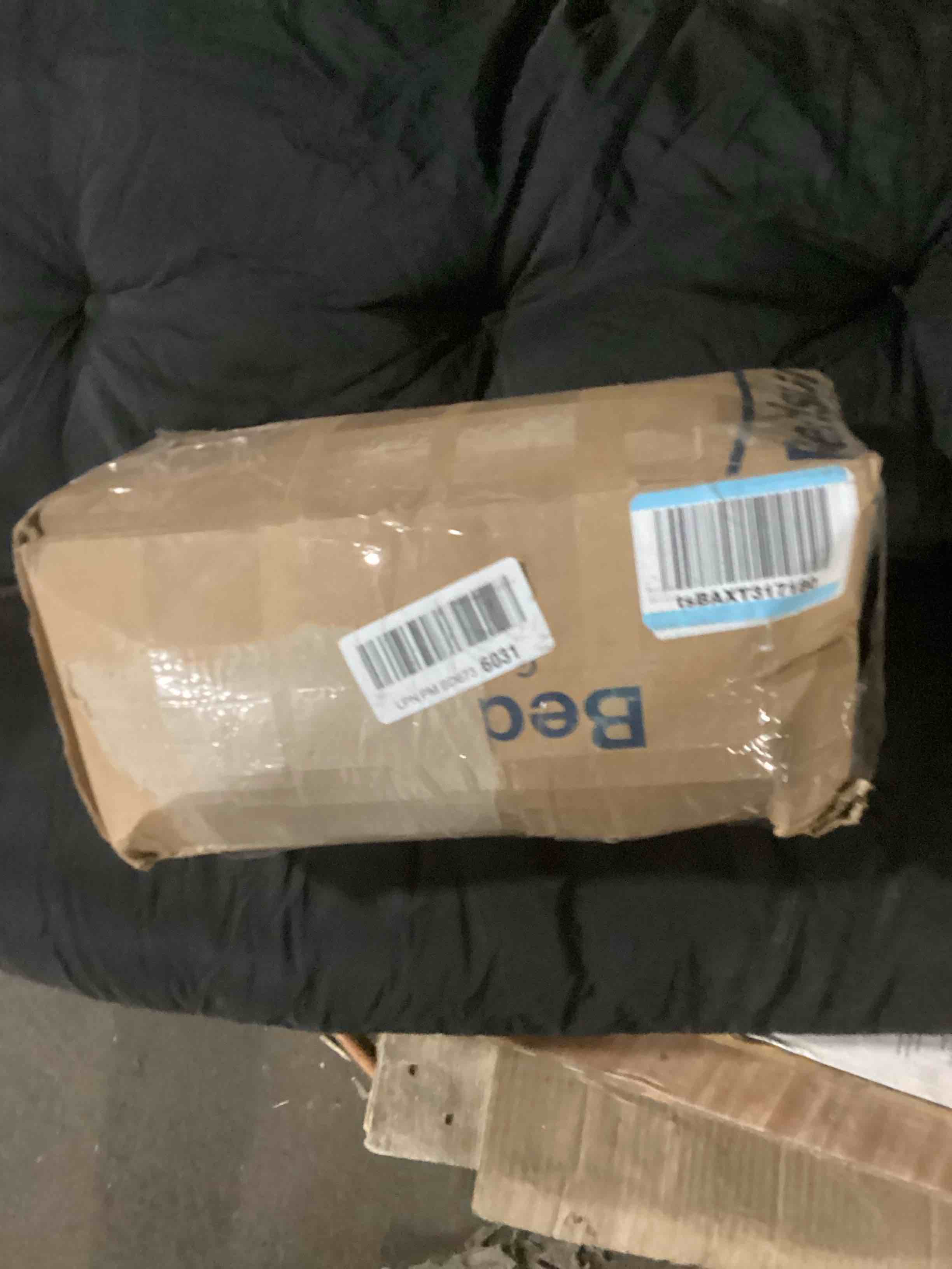 https://s3.amazonaws.com/lotting-images-prod/bidfta/PPE0074691_1729534781918.jpeg