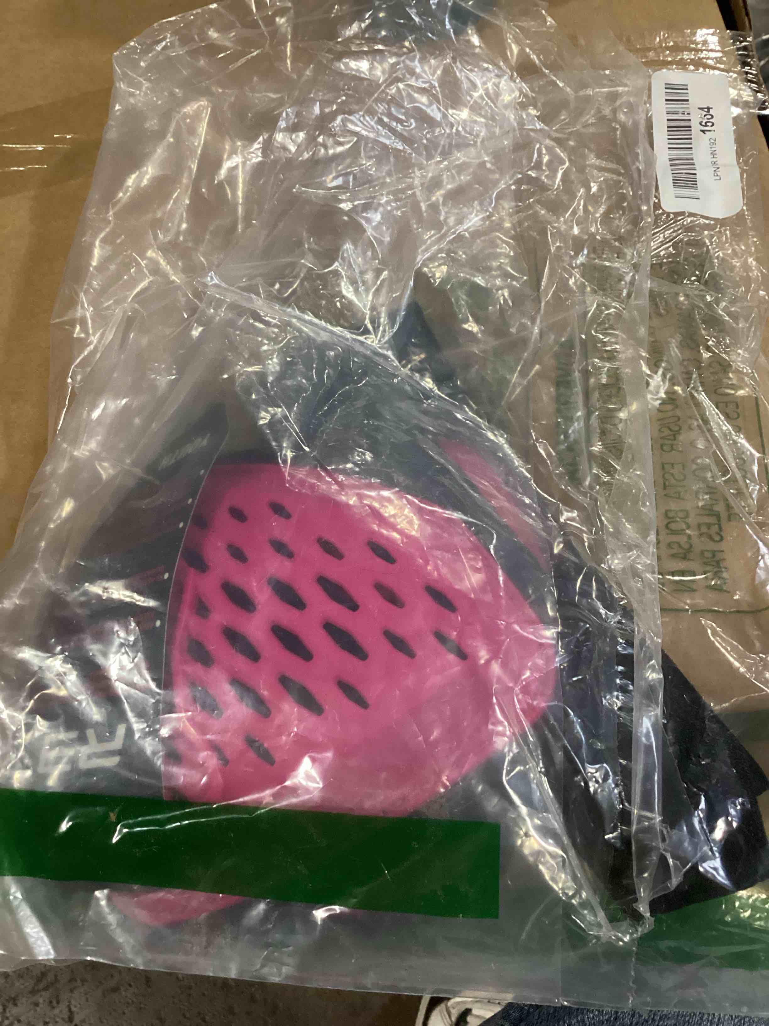 https://s3.amazonaws.com/lotting-images-prod/bidfta/PPE0075317_1729022676134.jpeg