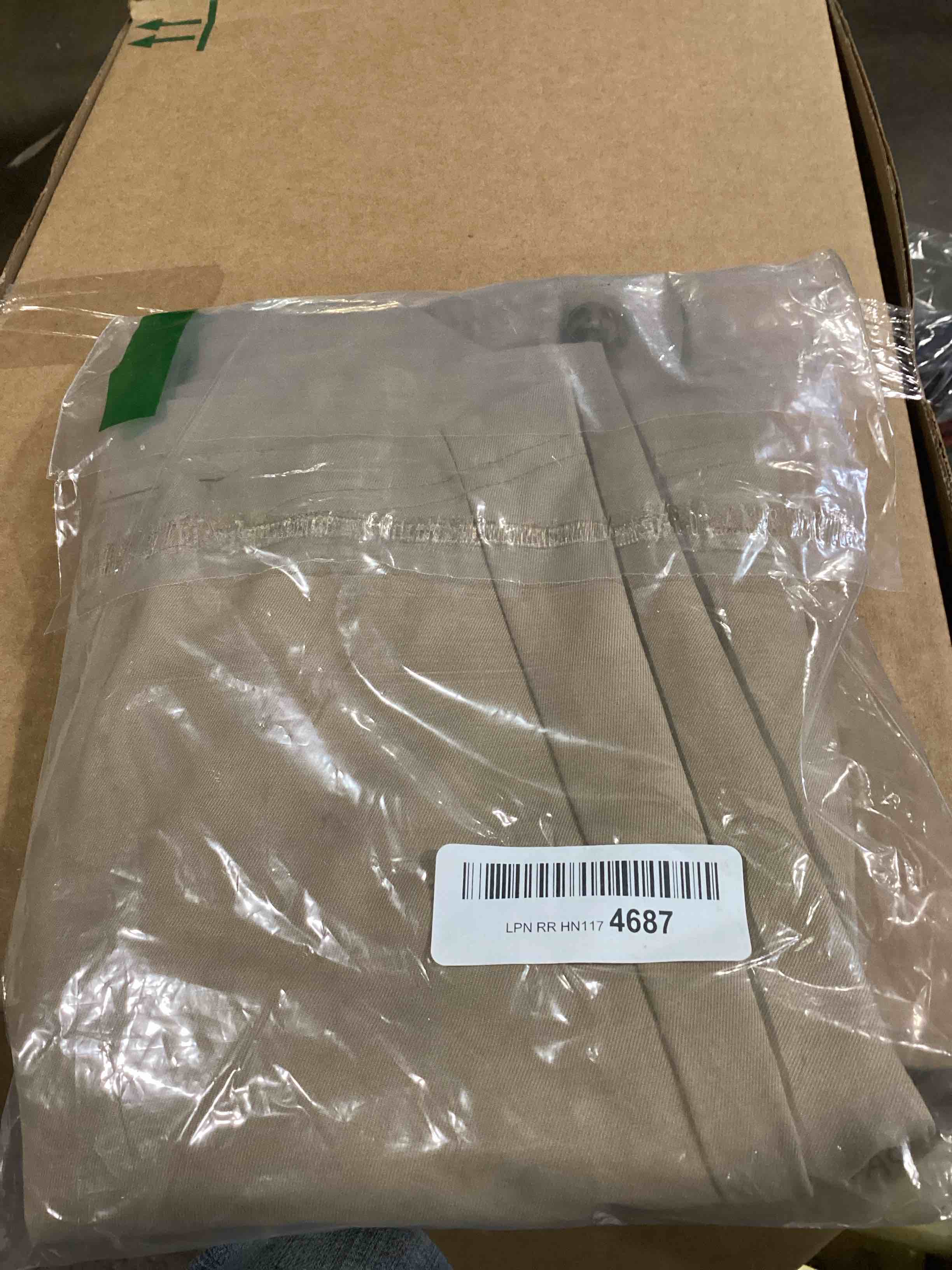 https://s3.amazonaws.com/lotting-images-prod/bidfta/PPE0075337_1729020392630.jpeg