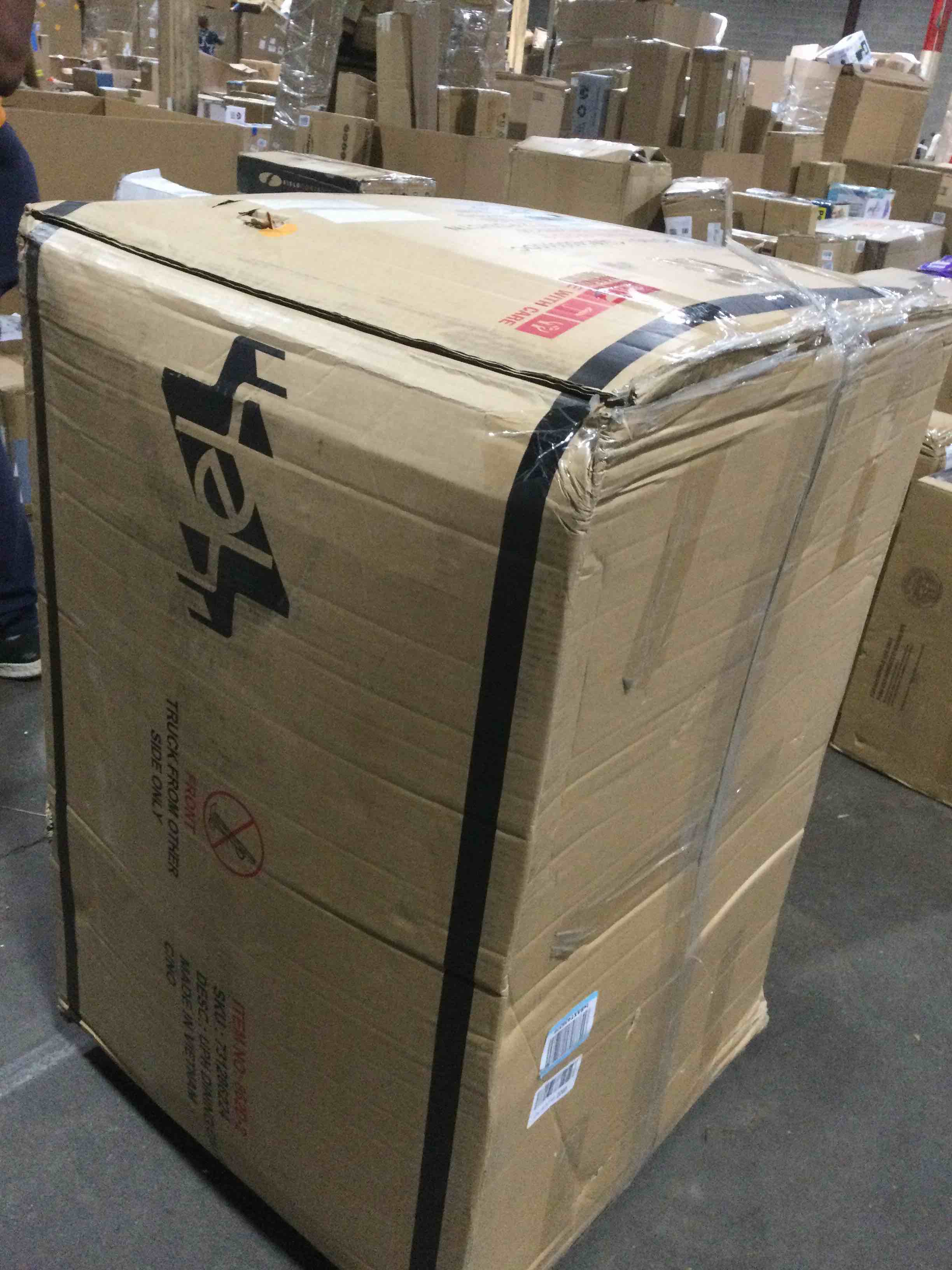 https://s3.amazonaws.com/lotting-images-prod/bidfta/PPE0075971_1728677758506.jpeg